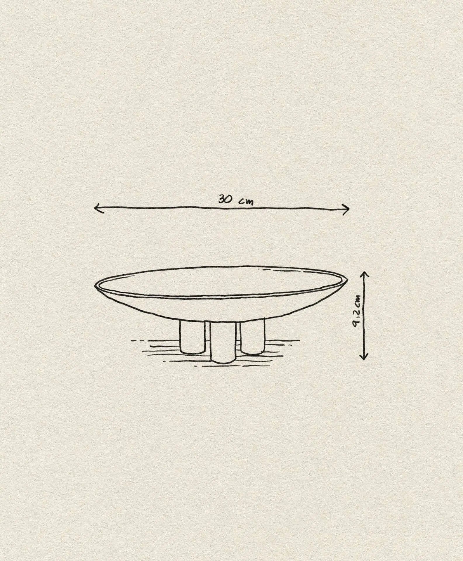 A simple line drawing of the 101 Copenhagen Duck Plate, Mini by 101 Copenhagen—a shallow, round platter with three short legs. Measures 30 cm in diameter and 9.2 cm high, with arrows marking dimensions. Perfect for home decor on a textured off-white background.