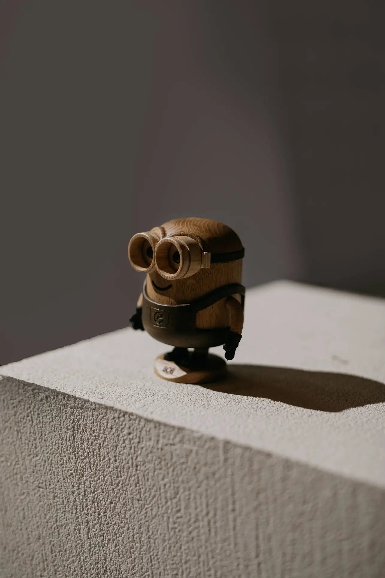Boyhood Minion Bob Small Oak Smoke Stained Oak 6