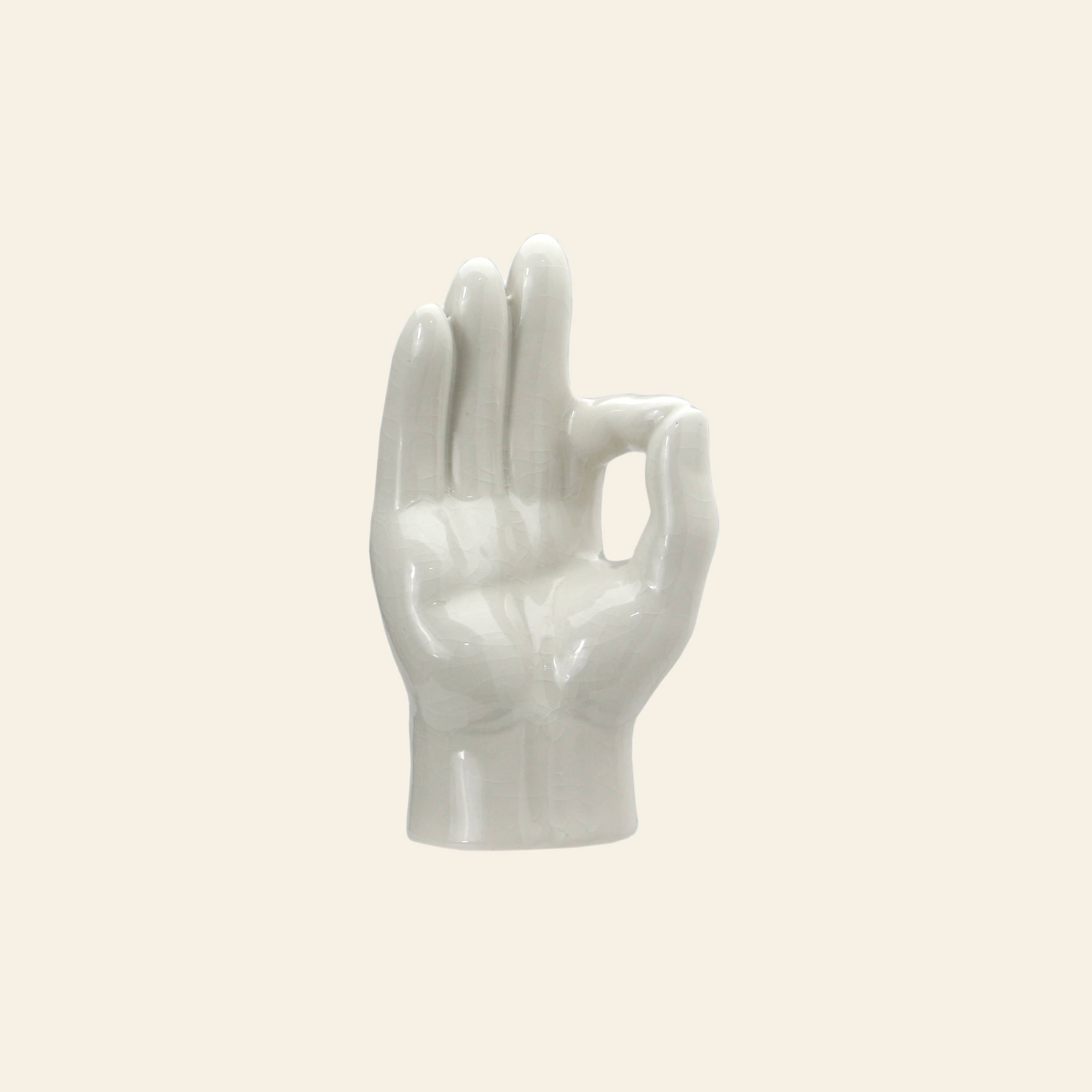 DETAIL Porcelain Hand OK