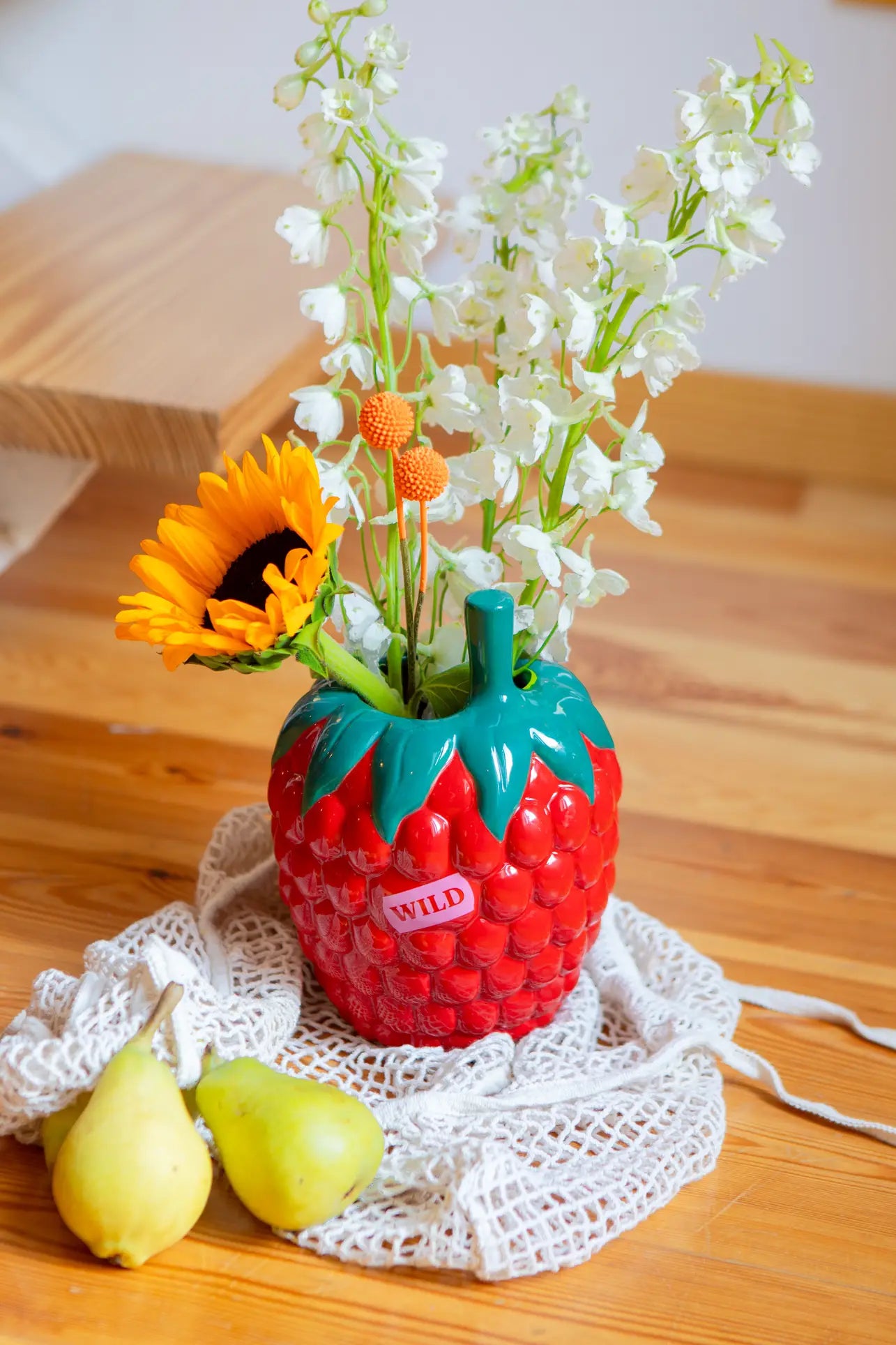 DOIY Farmers' Market Raspberry Vase Multicolour