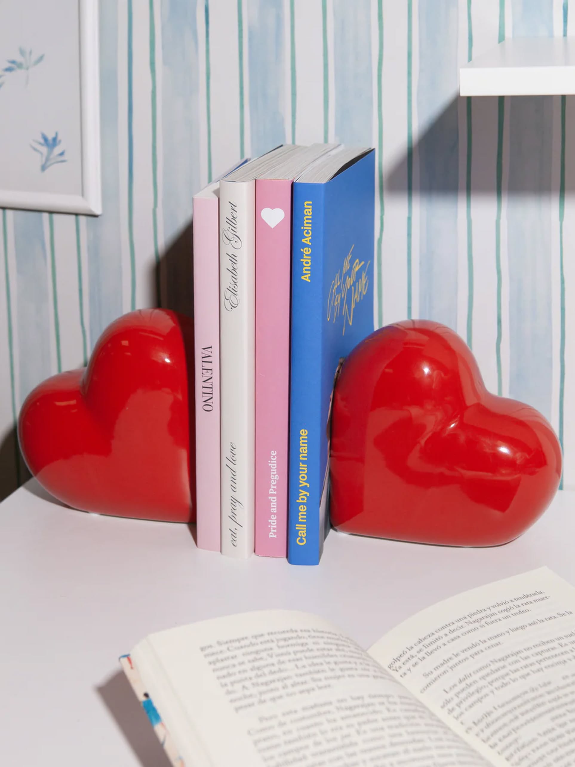 DOIY Love Bookend Red