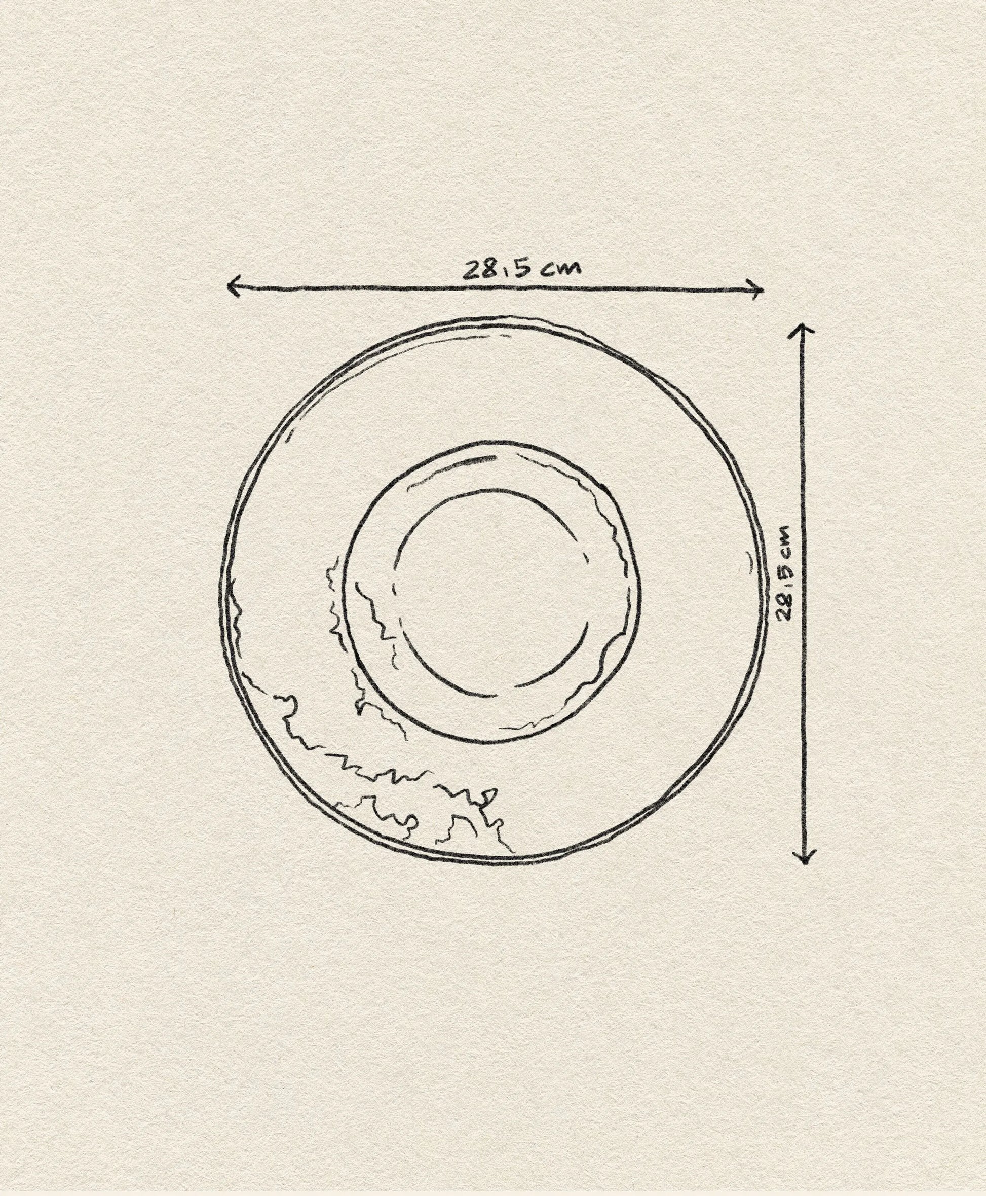 A hand-drawn sketch of the HKliving Chef Ceramics: Pasta Plate by HKliving, featuring two arrows that highlight its 28.5 cm diameter—an essential addition to your tableware collection.