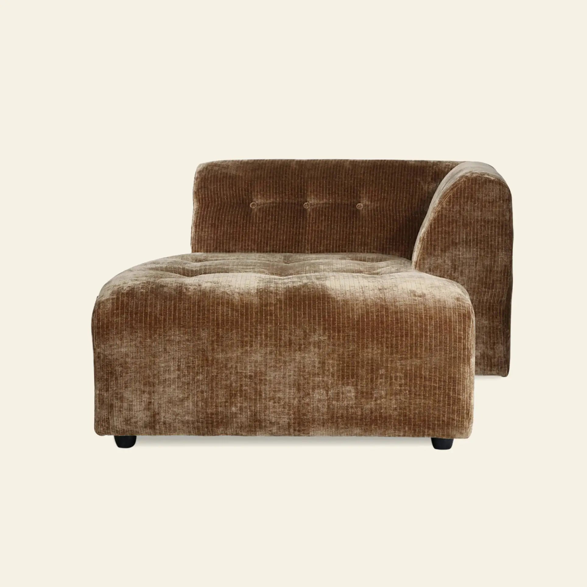 The HKliving Vint Couch, Right Divan, is a plush brown corduroy chaise lounge with tufted buttons on the backrest and seat, offering cozy customization for your living space against a plain light background.