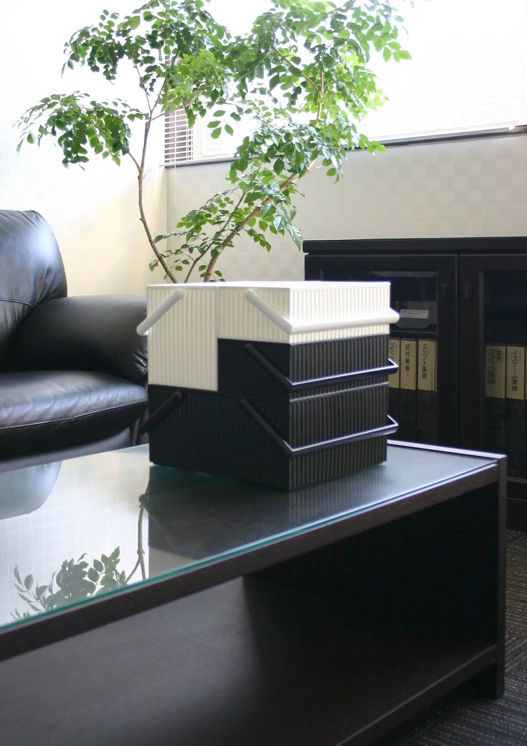 Hachiman Omnioffre Stackable Storage Box M