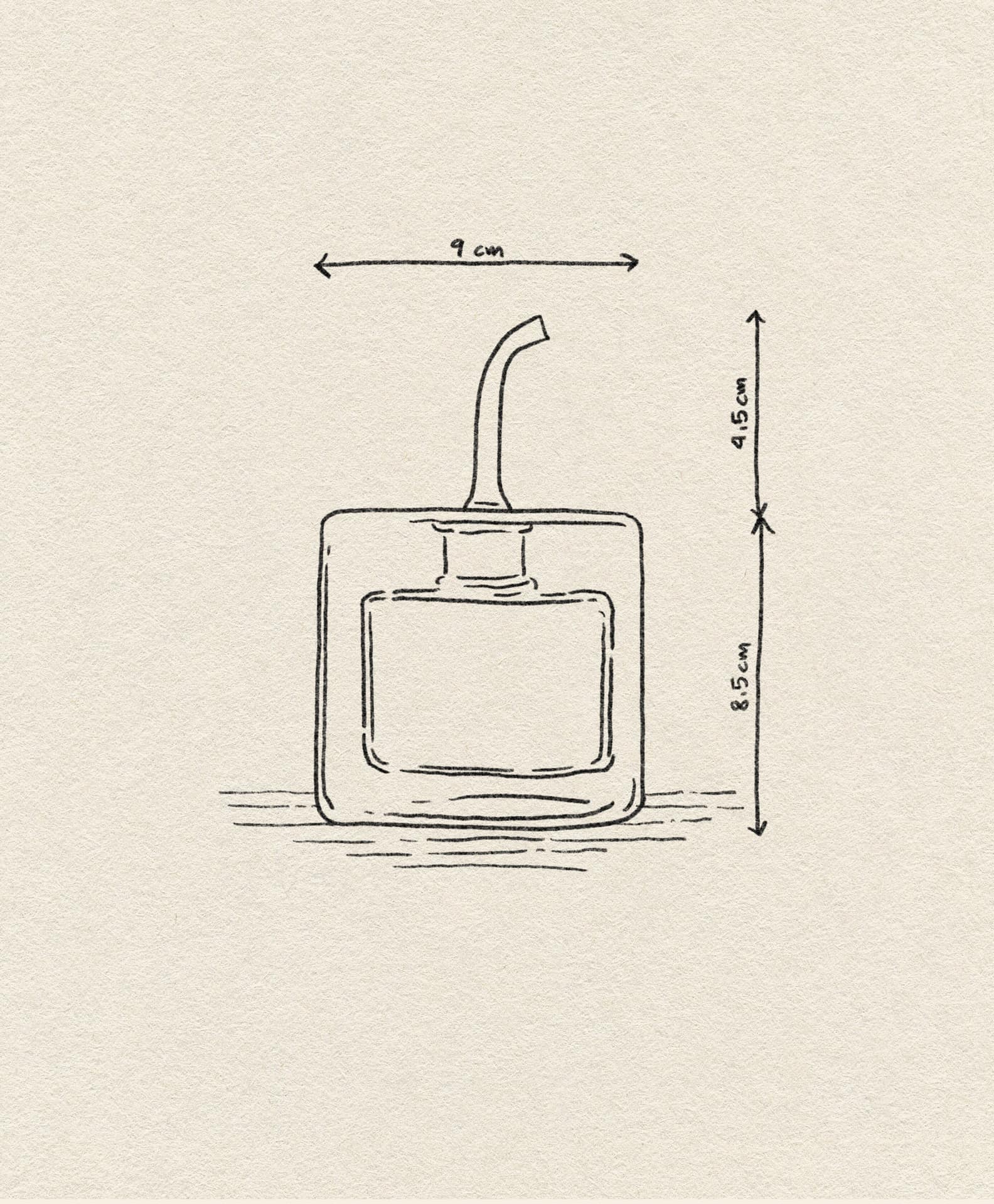 Line drawing of the Ichendorf Milano Cube Square Doublewalled Oil Bottle by Ichendorf Milano, featuring a square shape and curved nozzle. Dimensions: width 9 cm, bottle height 8.5 cm, total height with nozzle 14.5 cm, on a beige textured background.
