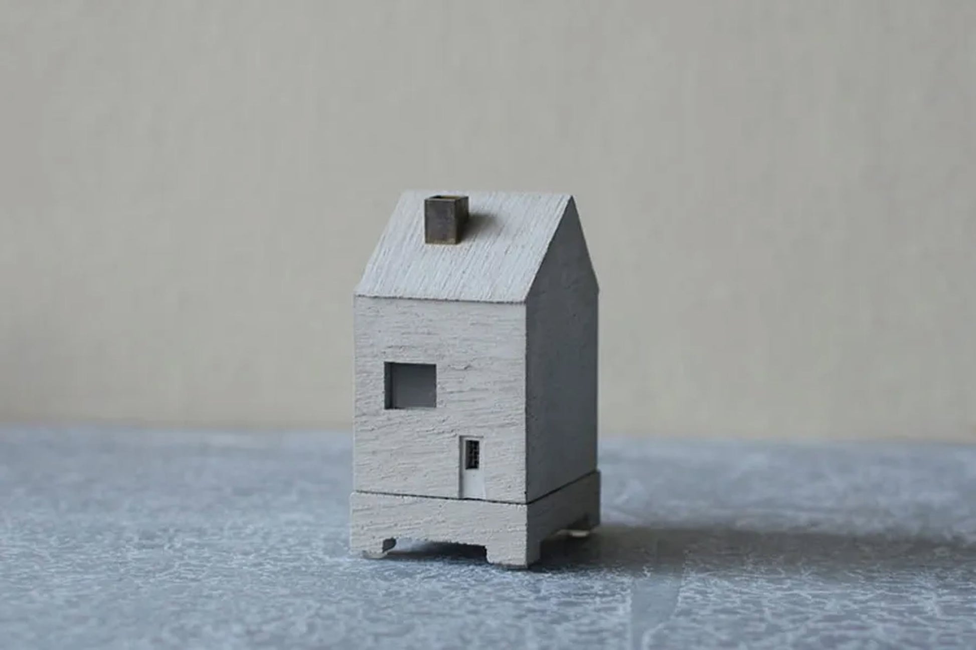 Pull Push Products. House Incense Pot Natural