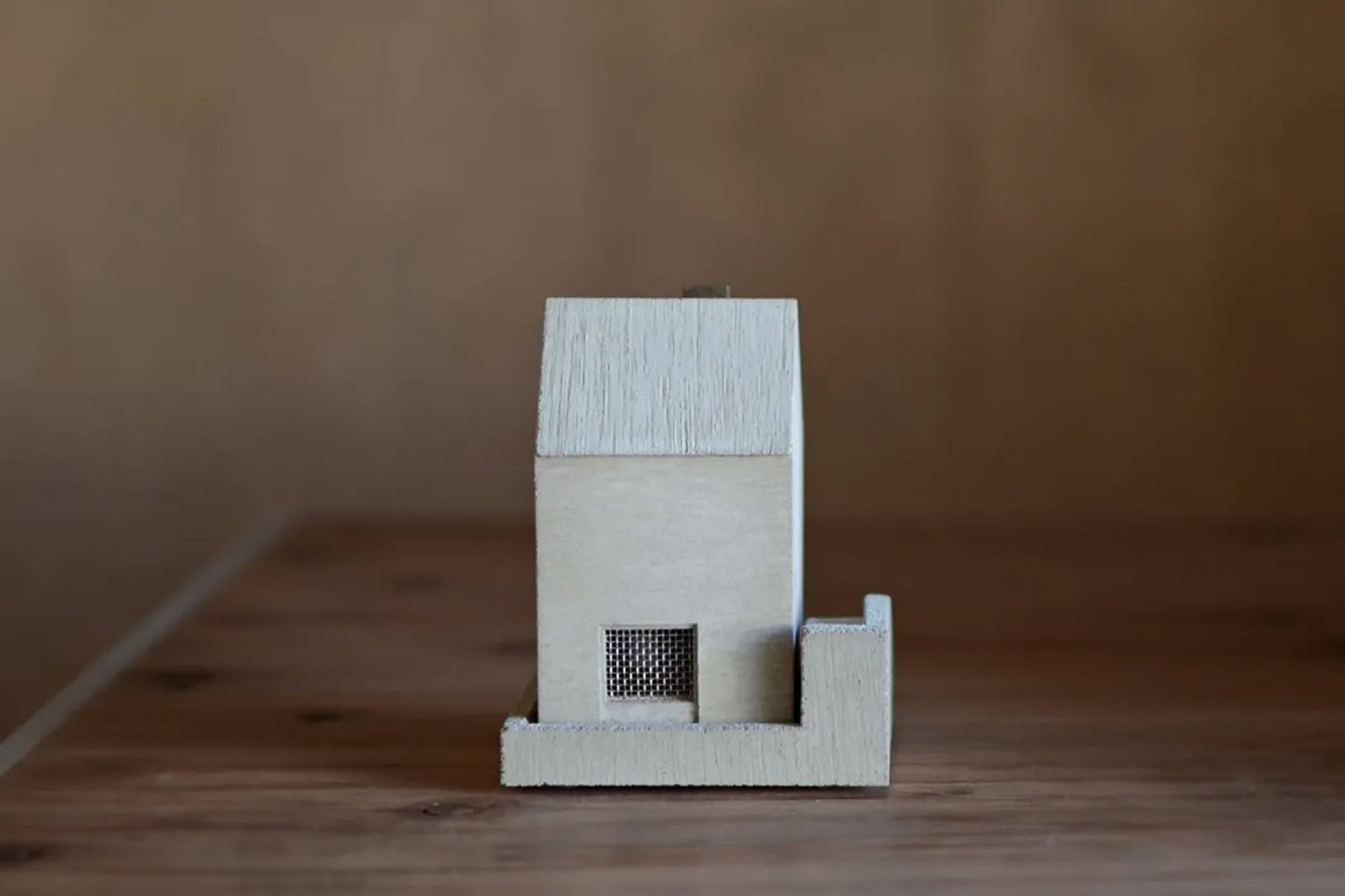 Pull Push Products. Lodge Incense Pot Natural