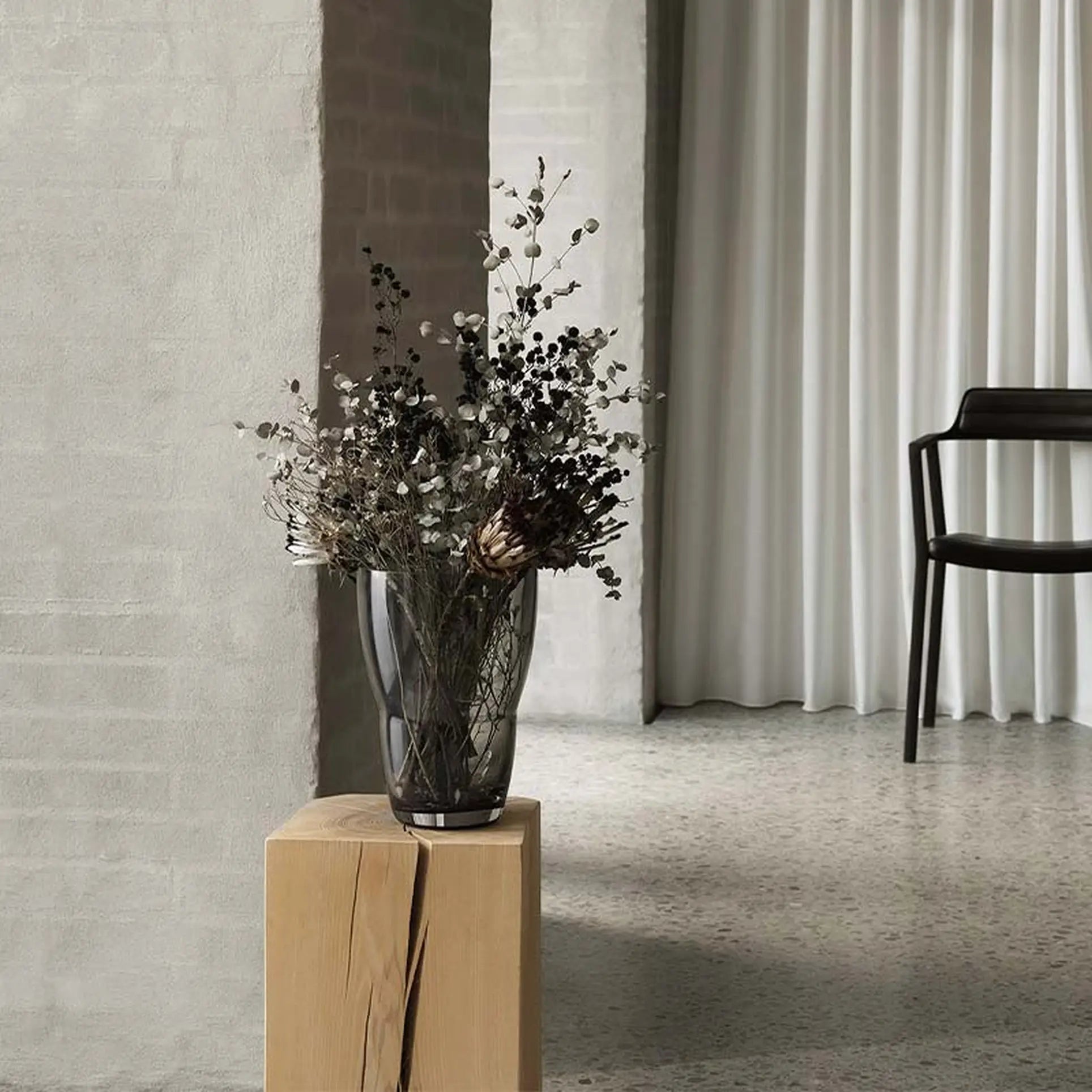 Vipp Vipp248 Vase Smoked Grey