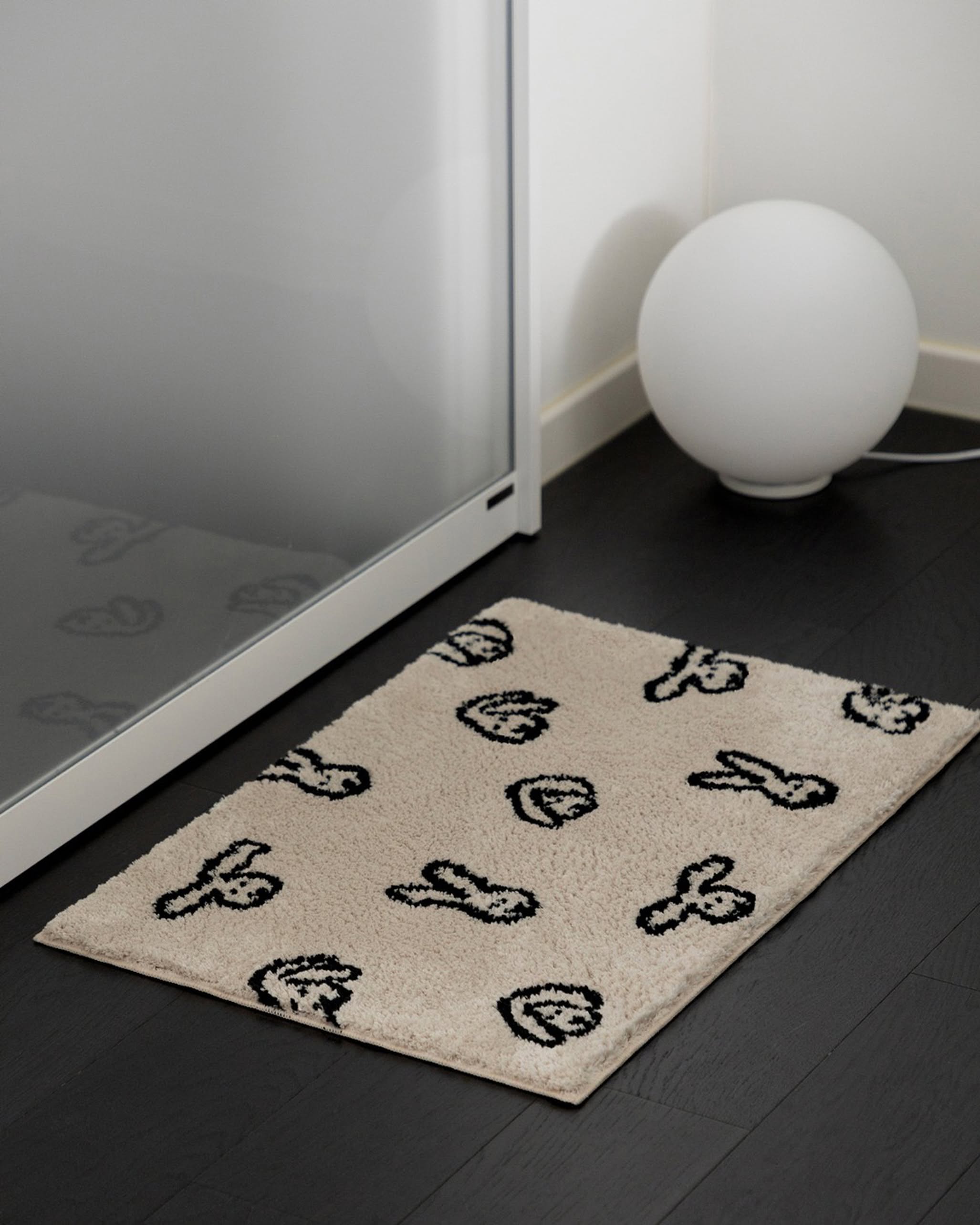 WARMGREY TAIL Bunny Bunny Doormat