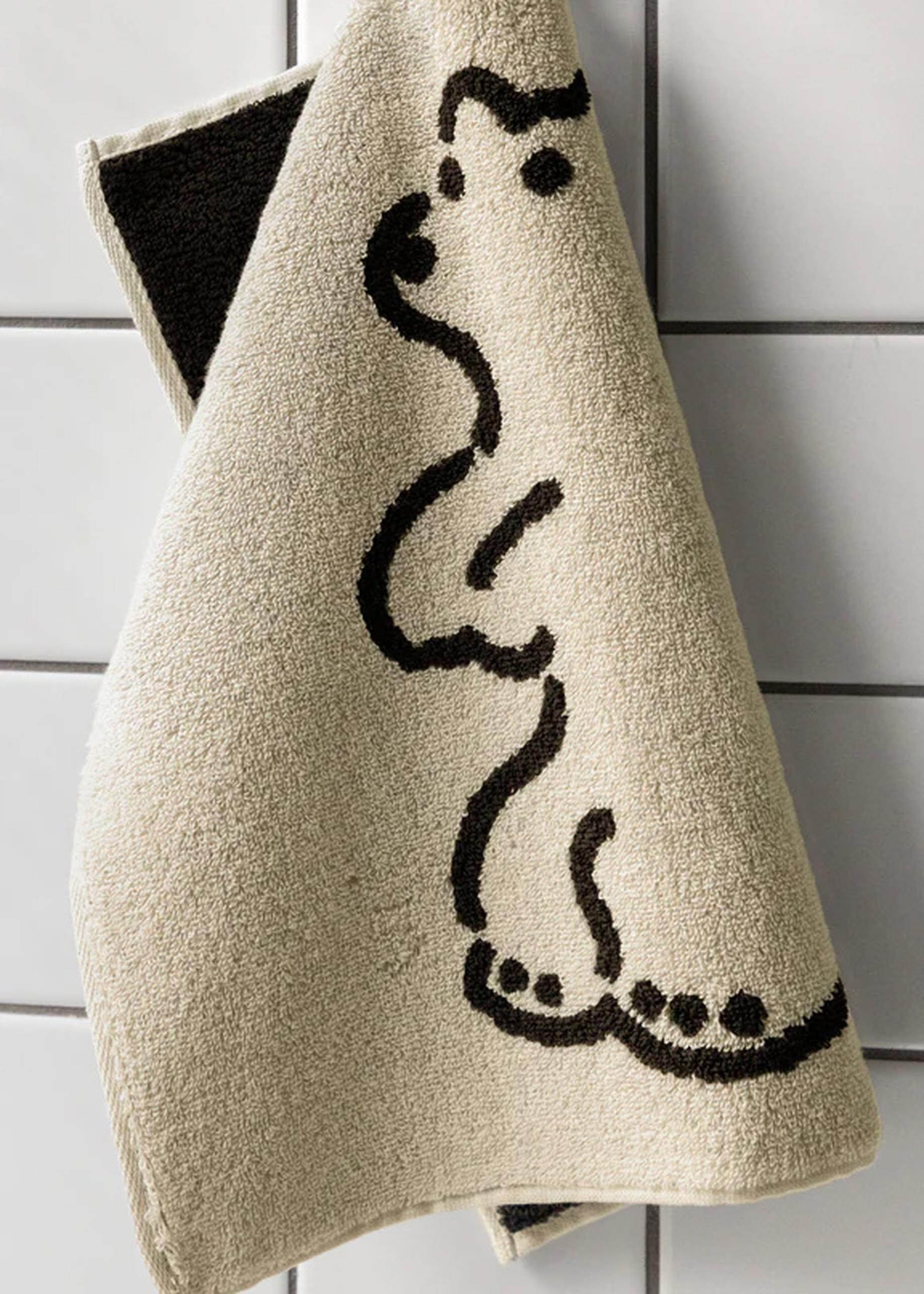 WARMGREY TAIL Huggy Bear Hand Towel Cream