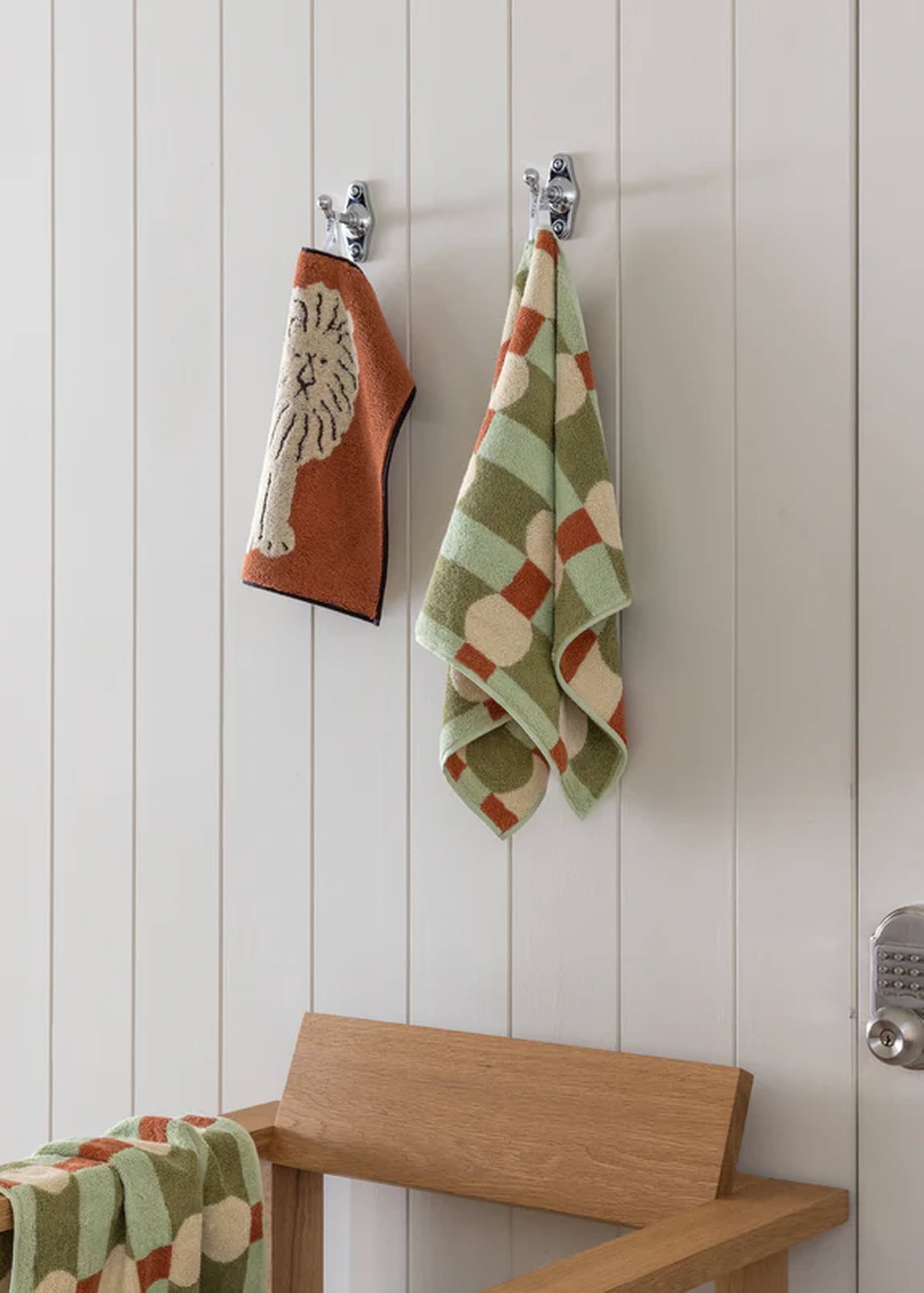 WARMGREY TAIL Lion Hand Towel Cream