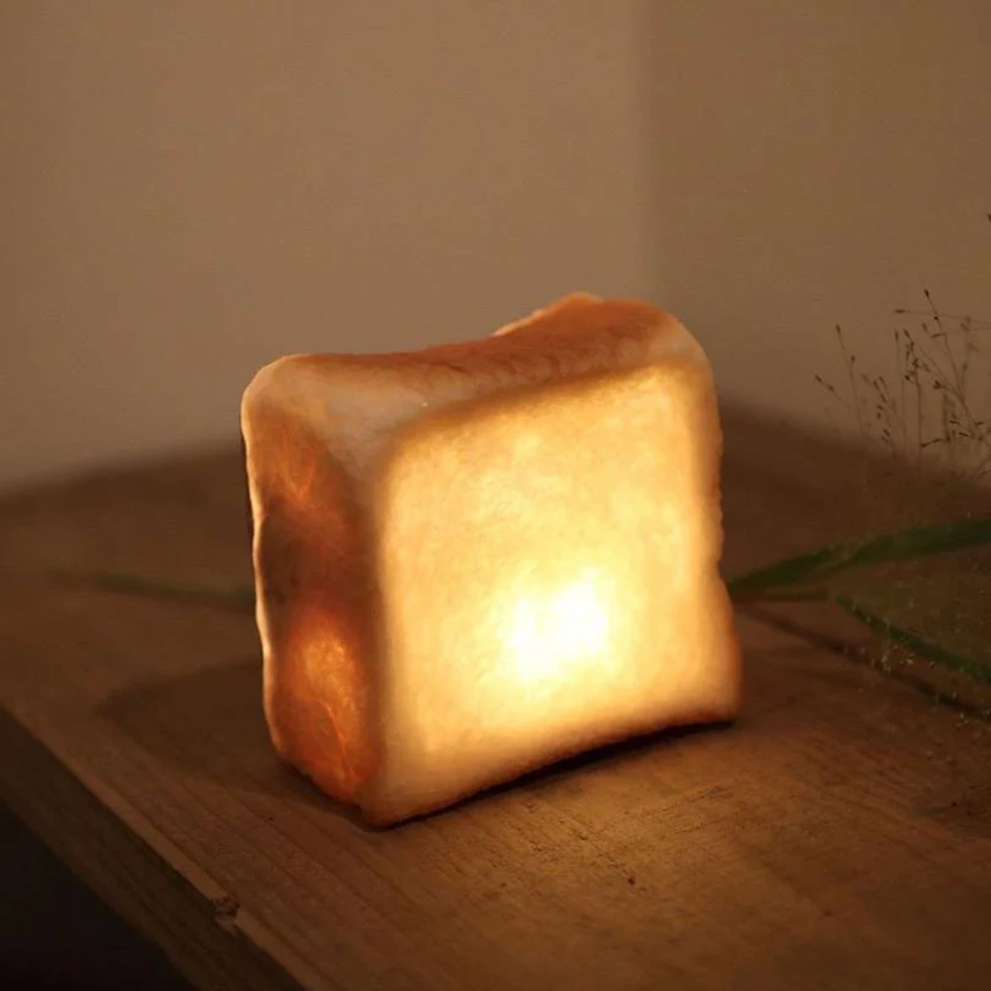 Yukiko Morita Pampshade Toast A Bread Lamp