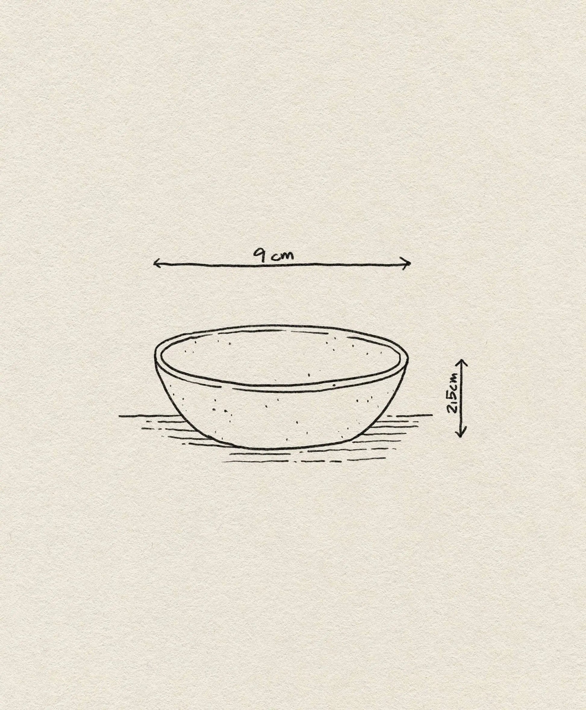 A simple sketch of the ferm LIVING Flow Porcelain Bowl, Small, displays its 9 cm diameter and 2.5 cm height with labeled arrows on a textured beige background.