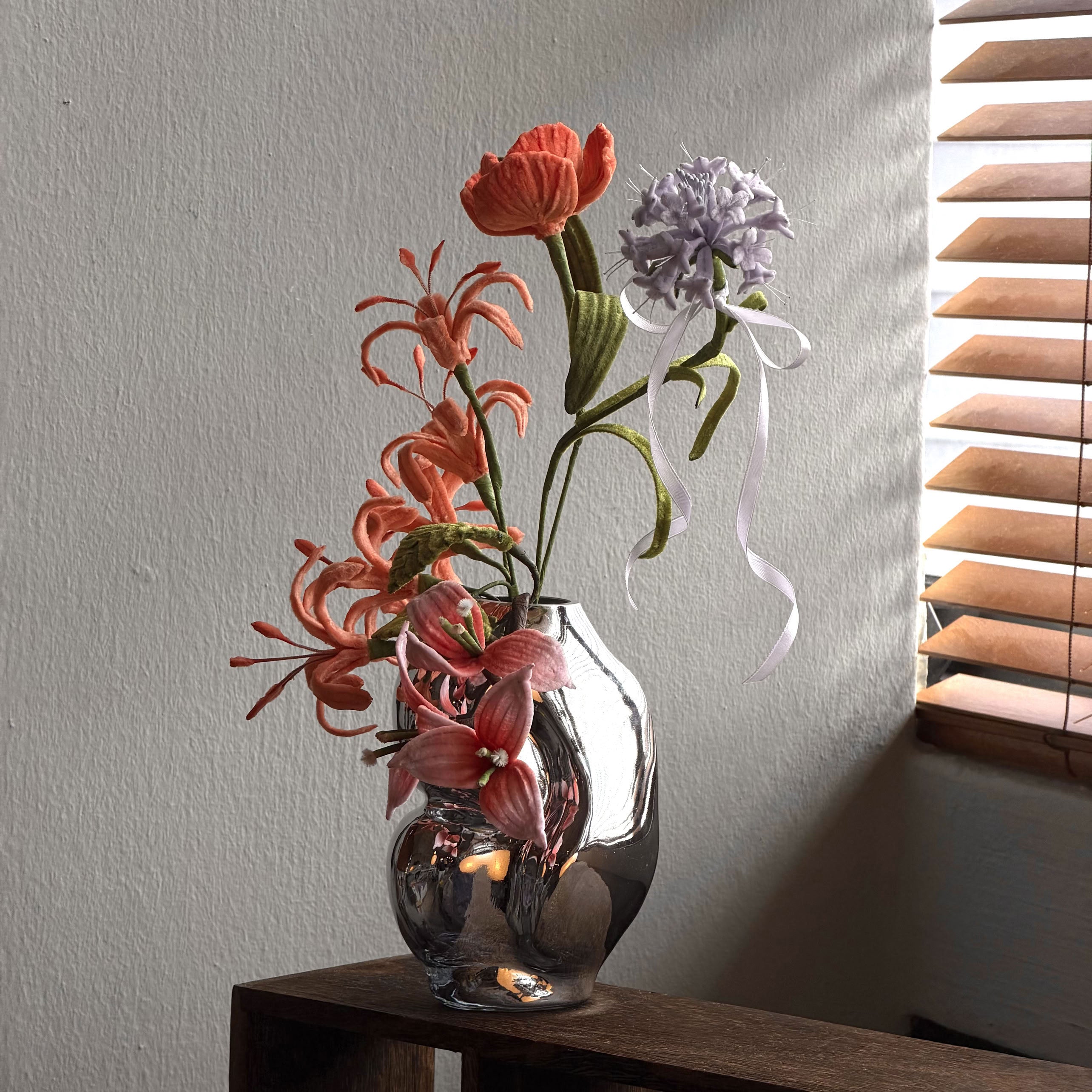 Ah!GUGU  x Stacked Store Bloom in Shining Armour - Handcrafted Flowers