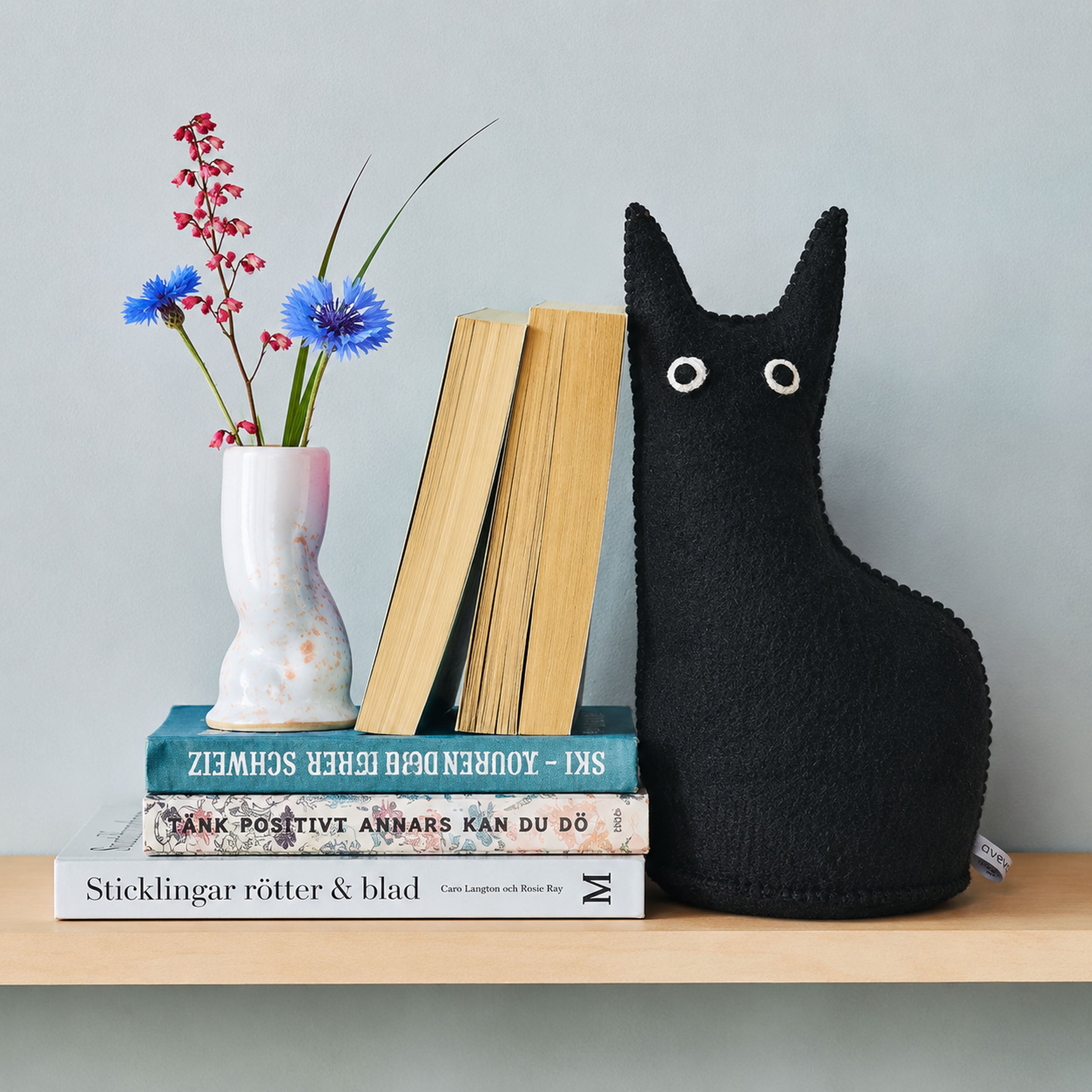 Aveva Design The Curious Cat Door Stop & Bookend