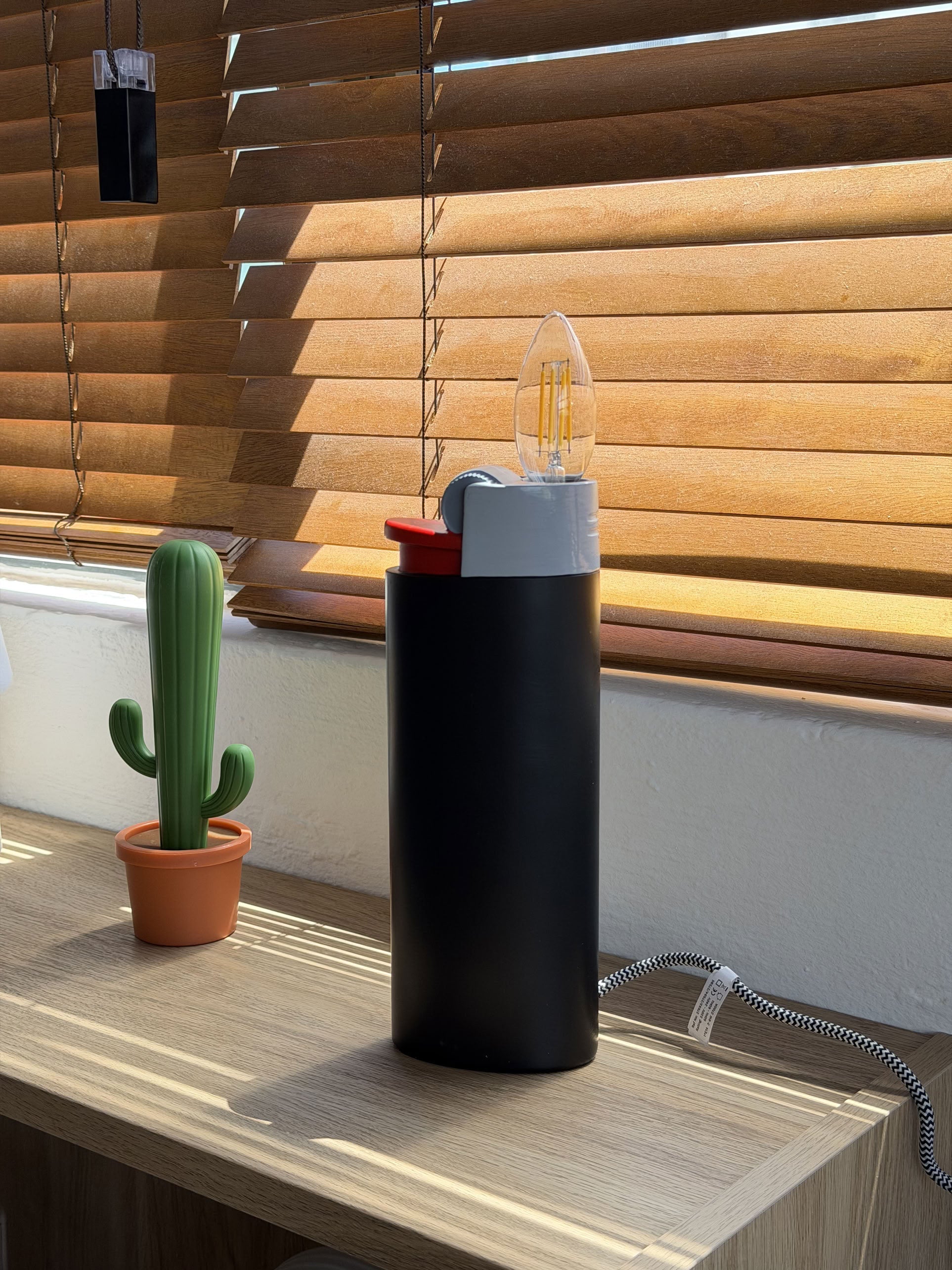 Balvi Lighter Table Lamp Black