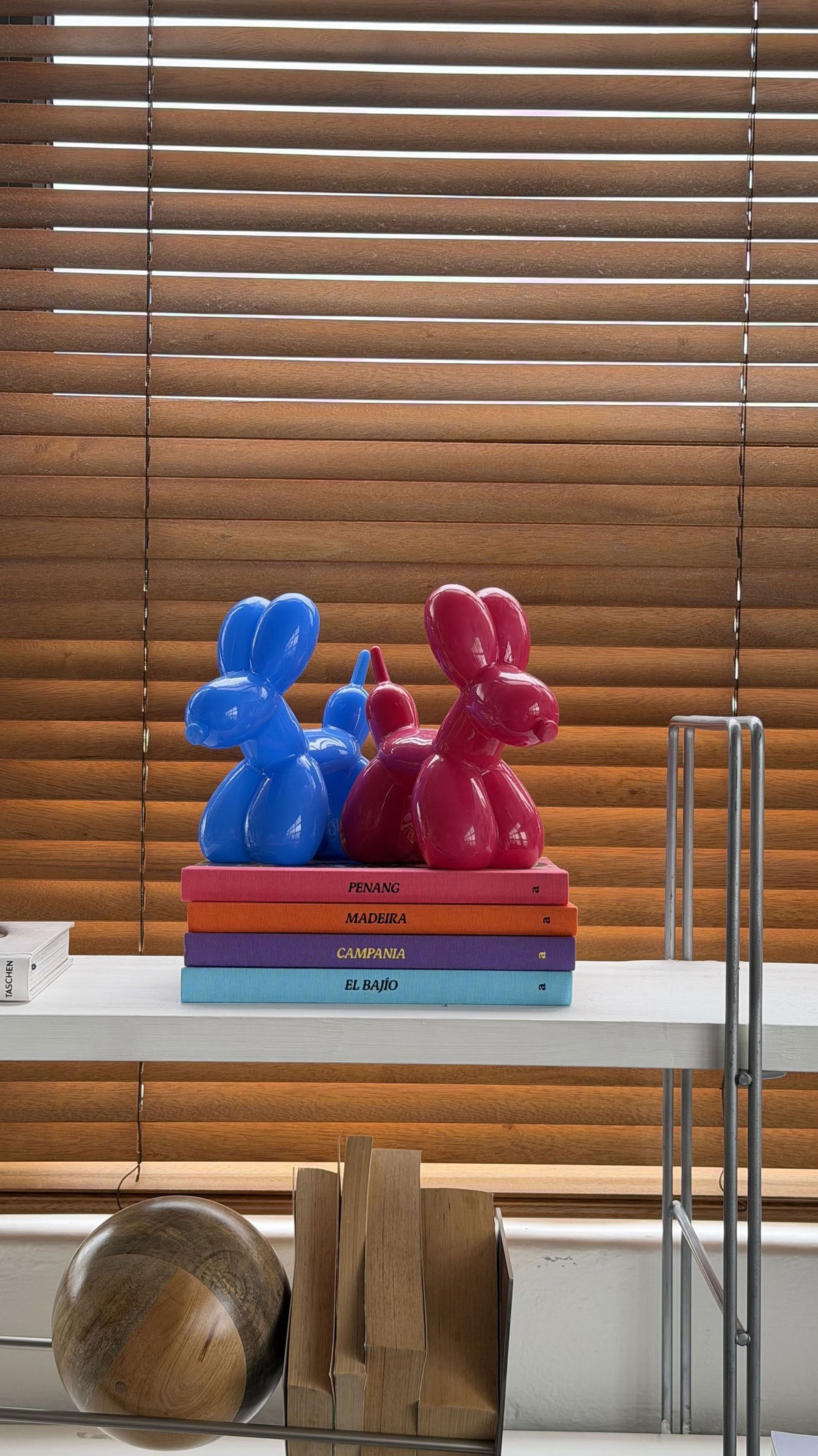 Bitten Balloon Dog Light Blue