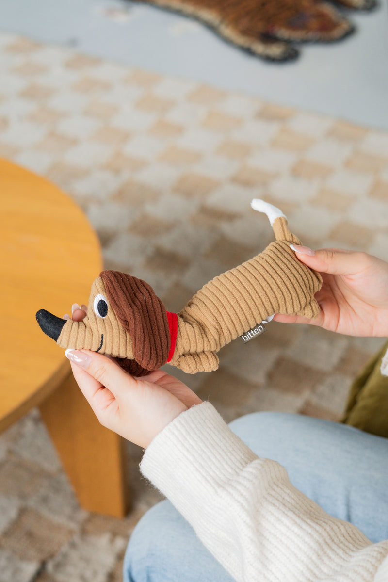 Bitten Pocket Pal Stretched Sausage Dog