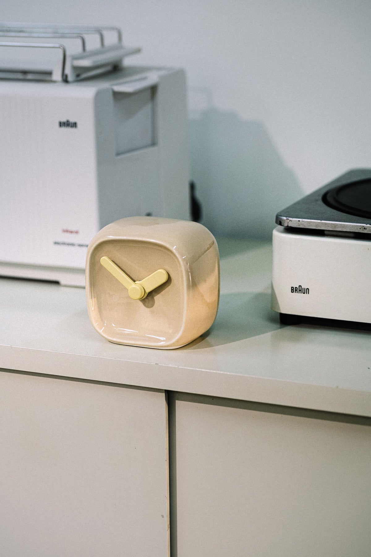 Bmix Studio Ceramic Cube Desk Clock Mocha