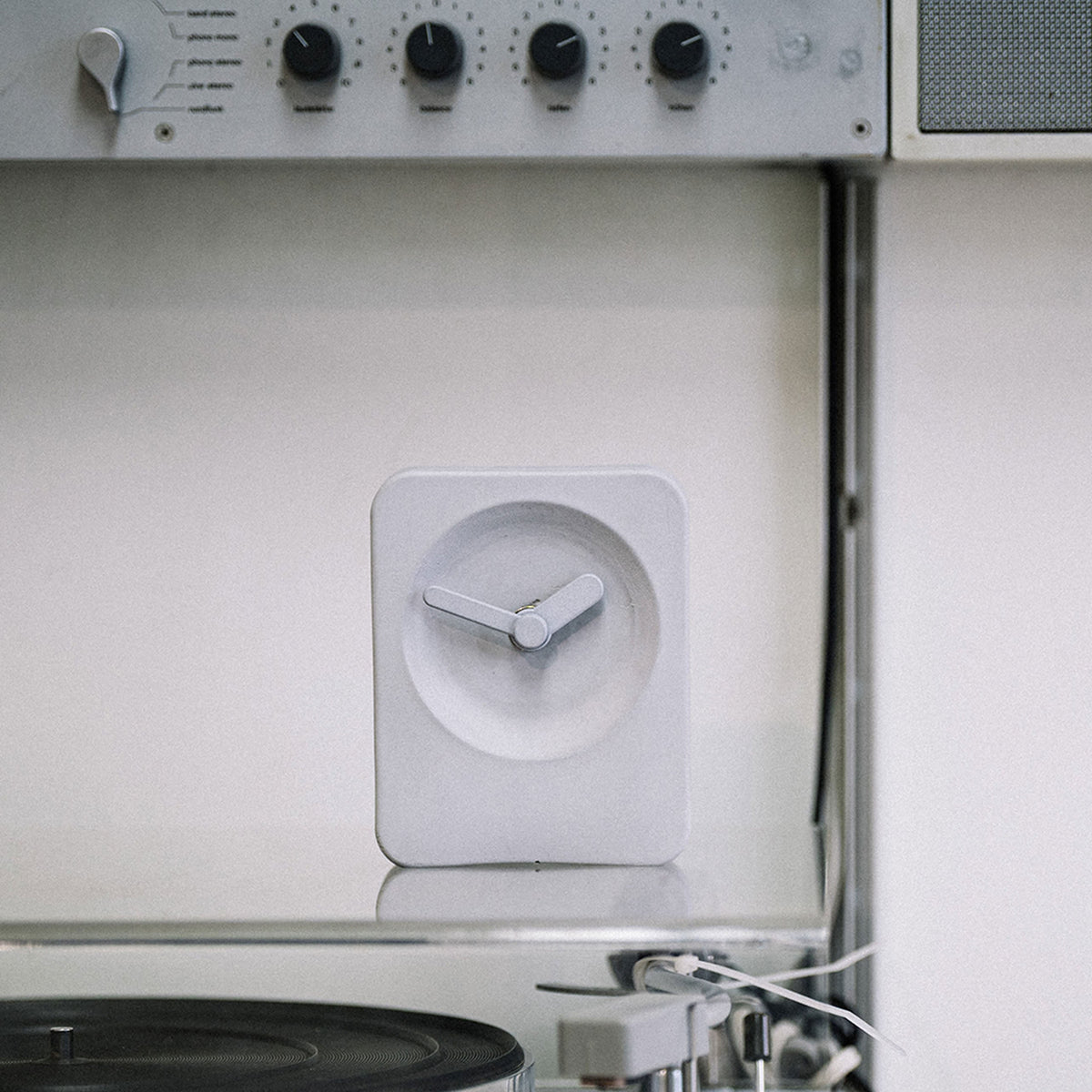 Bmix Studio Concrete Desk Clock Grey
