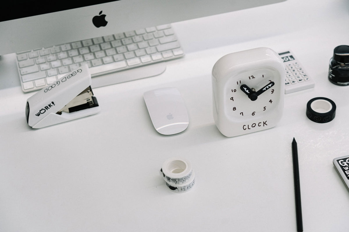 Bmix Studio x INAP Edition Ceramic Desk Clock 02 Black Hands