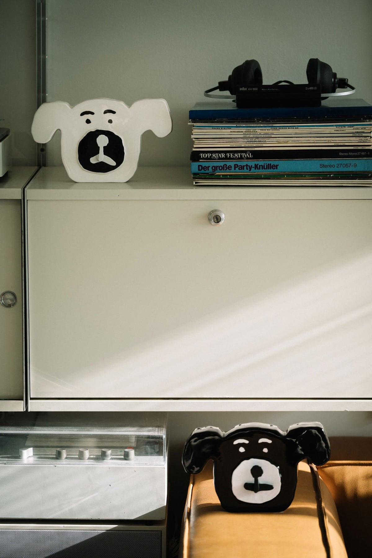 Bmix Studio x INAP Edition Ceramic Dog Clock Black