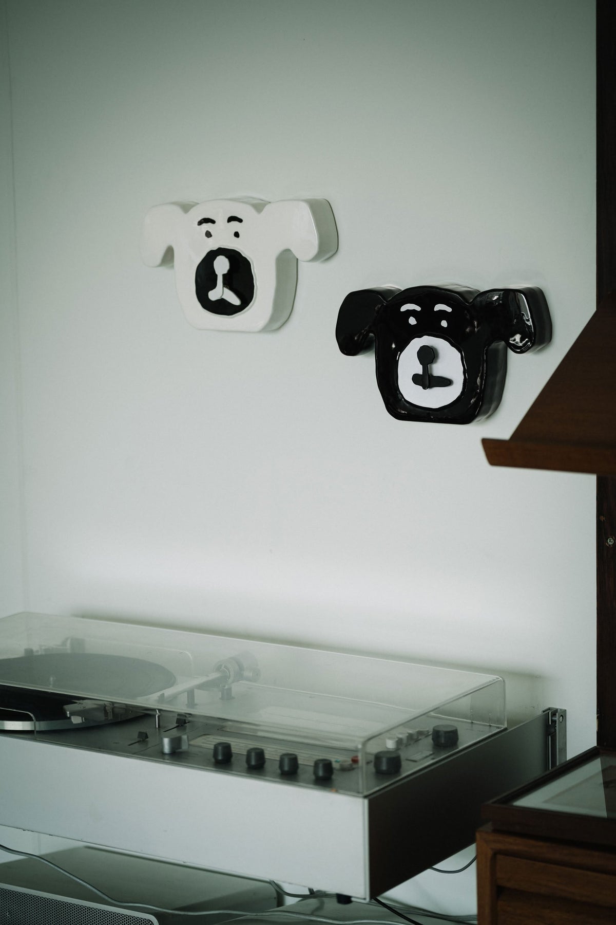 Bmix Studio x INAP Edition Ceramic Dog Clock Black