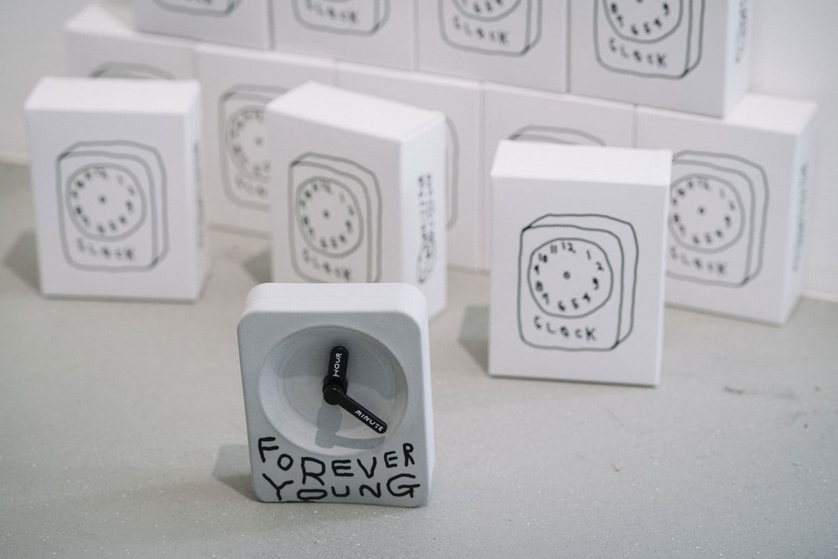 Bmix Studio x INAP Edition Concrete Desk Clock 04 Black Hands