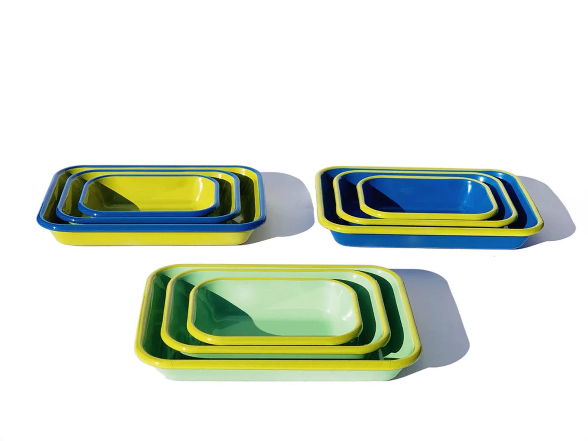 Bornn Enamelware Colorama Baking Dish Medium Electric Blue With Chartreuse Rim 5