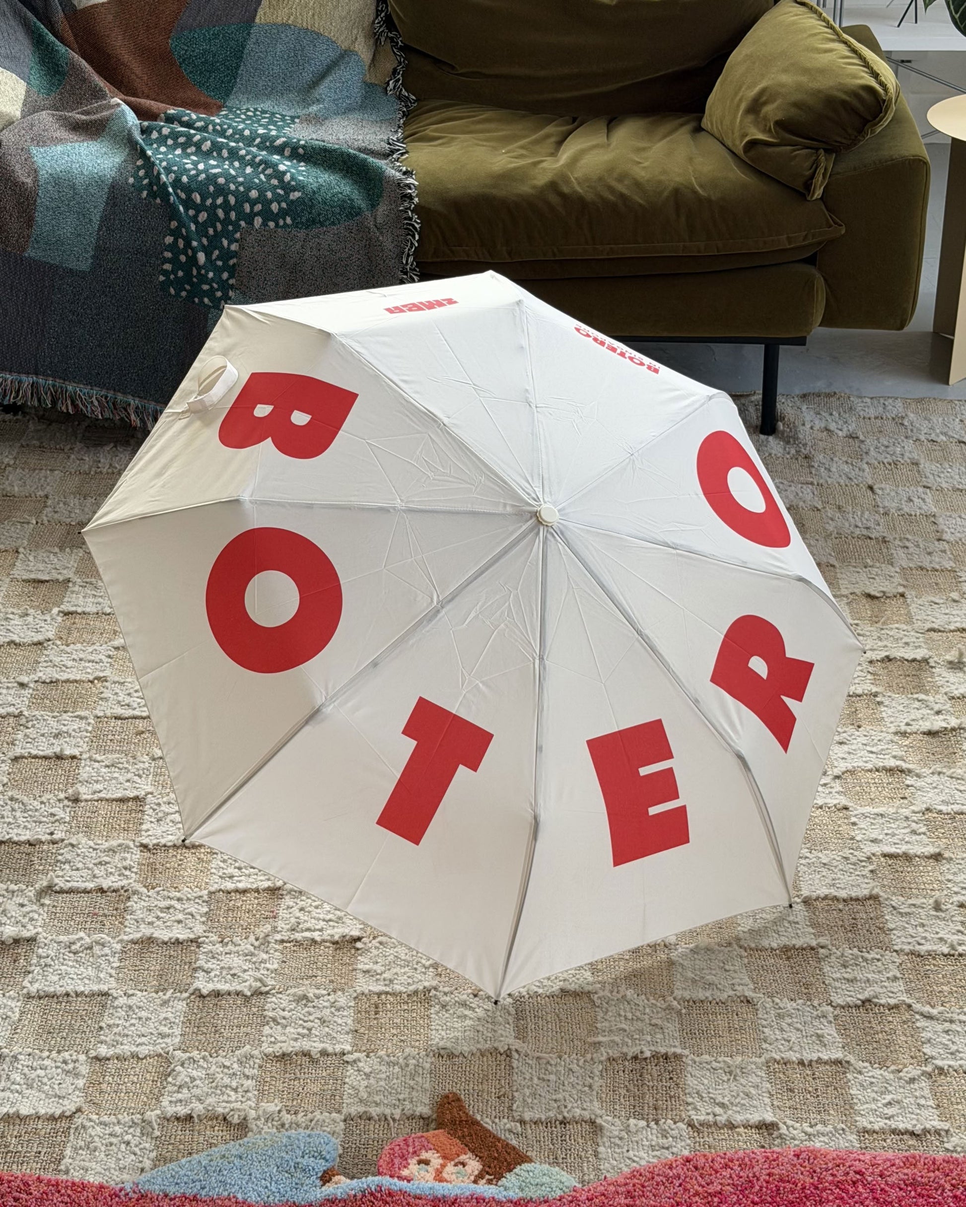 Botero Typography Umbrella White/Red