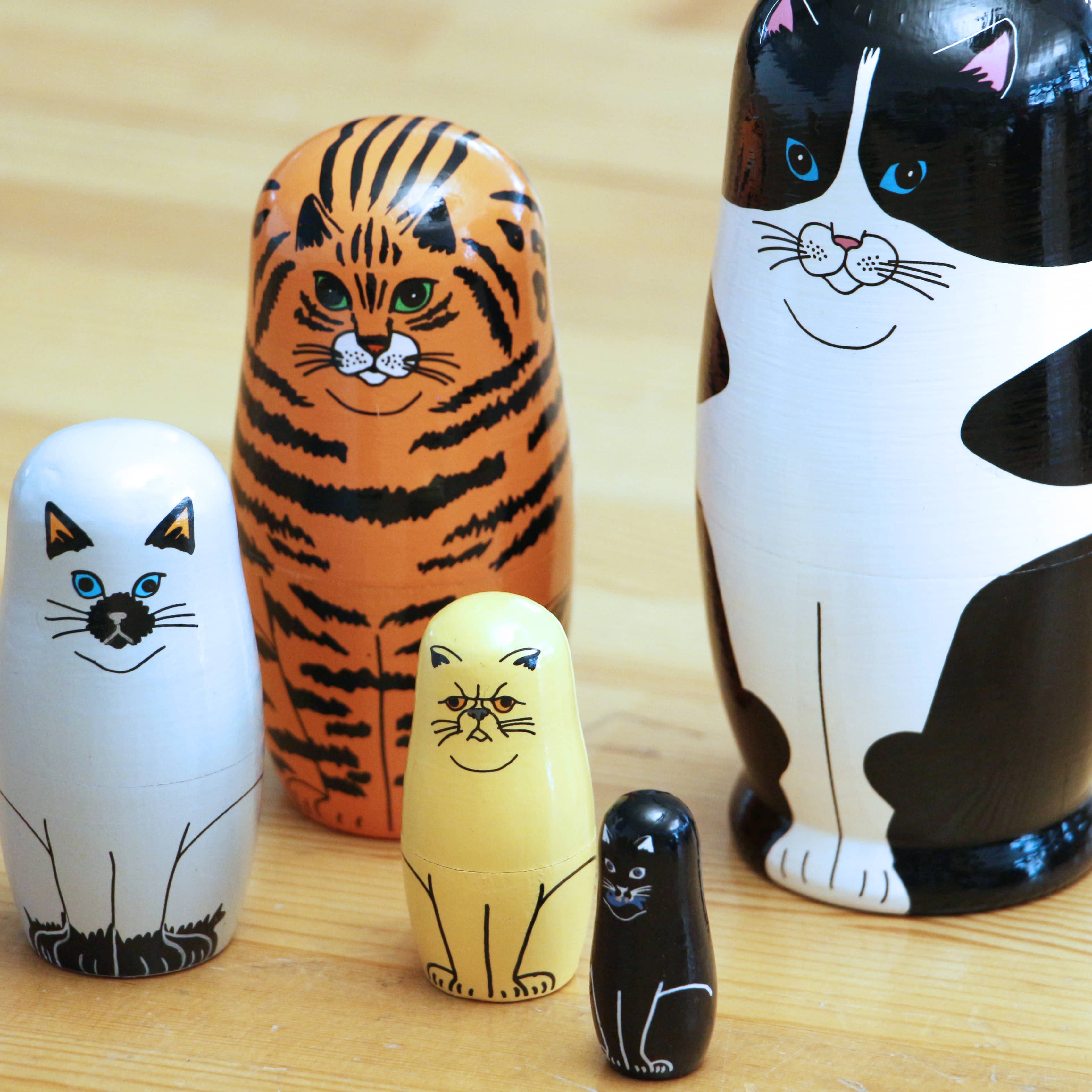 Siamese Cat store Russian Nesting Doll 5 pc Hand Painted Signed Russia