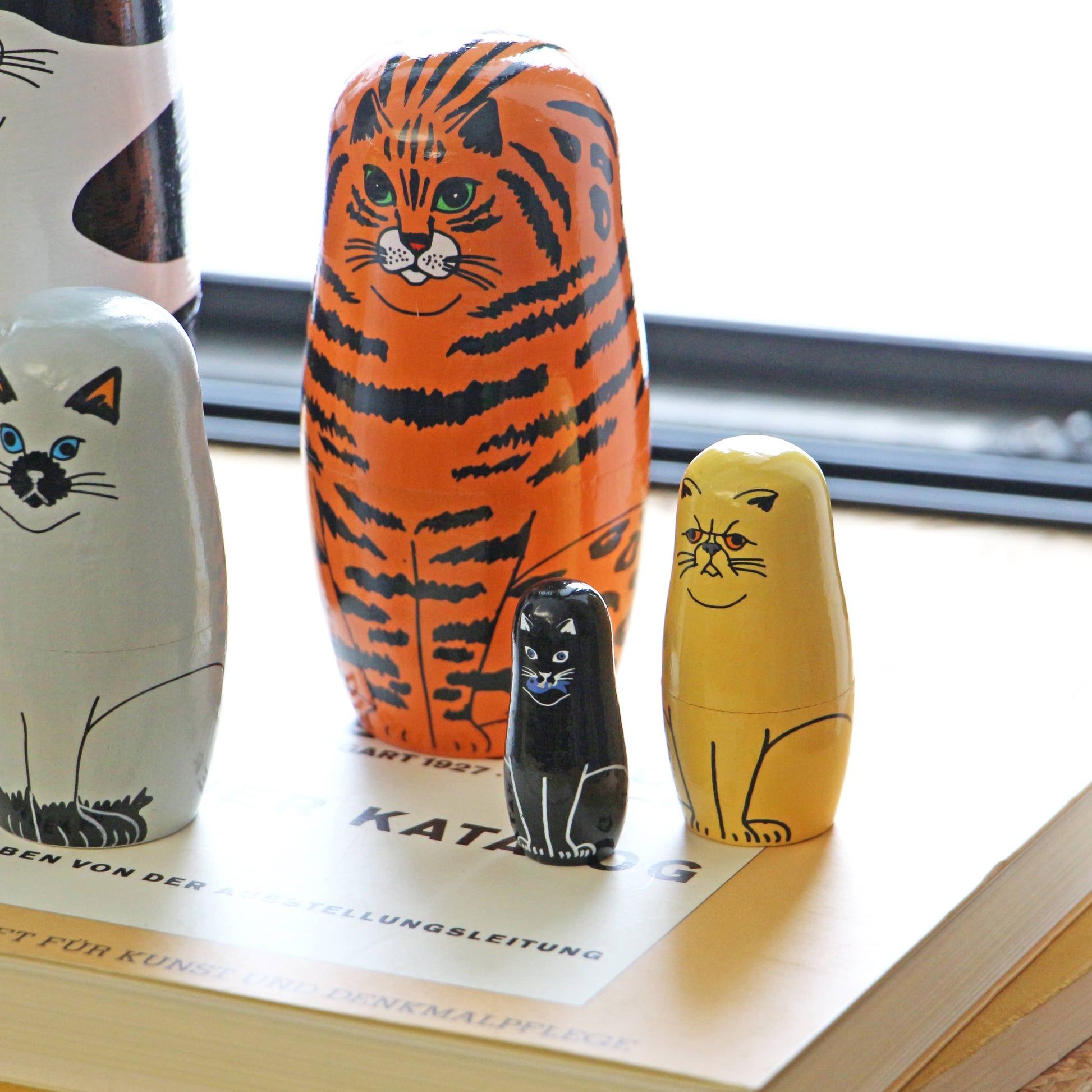 DETAIL Feline 5 Nesting Dolls Multicolour