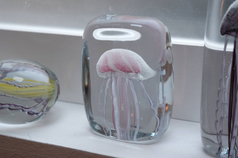 DETAIL Jellyfish Twisted Leg Square
