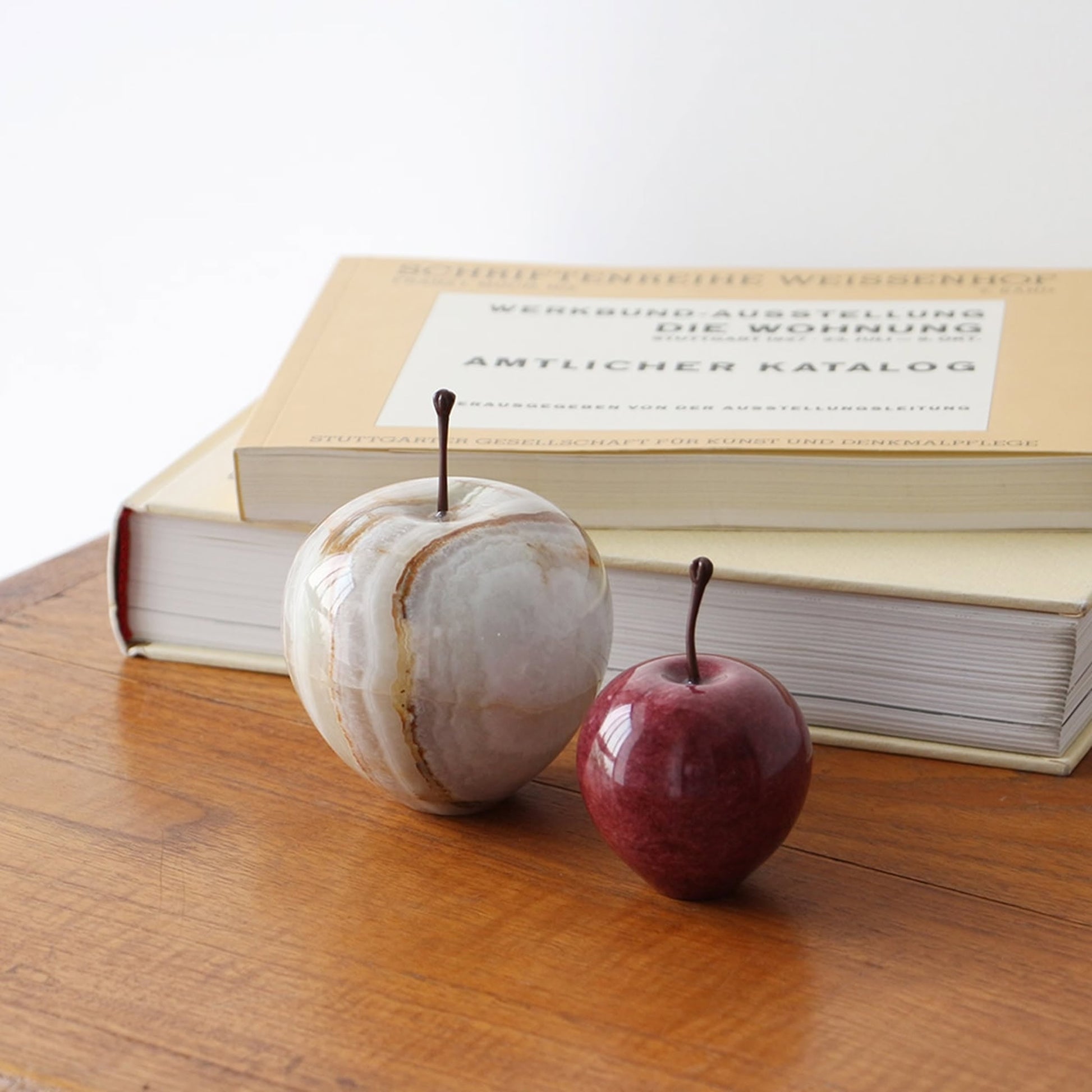 DETAIL Marble Apple Small Red