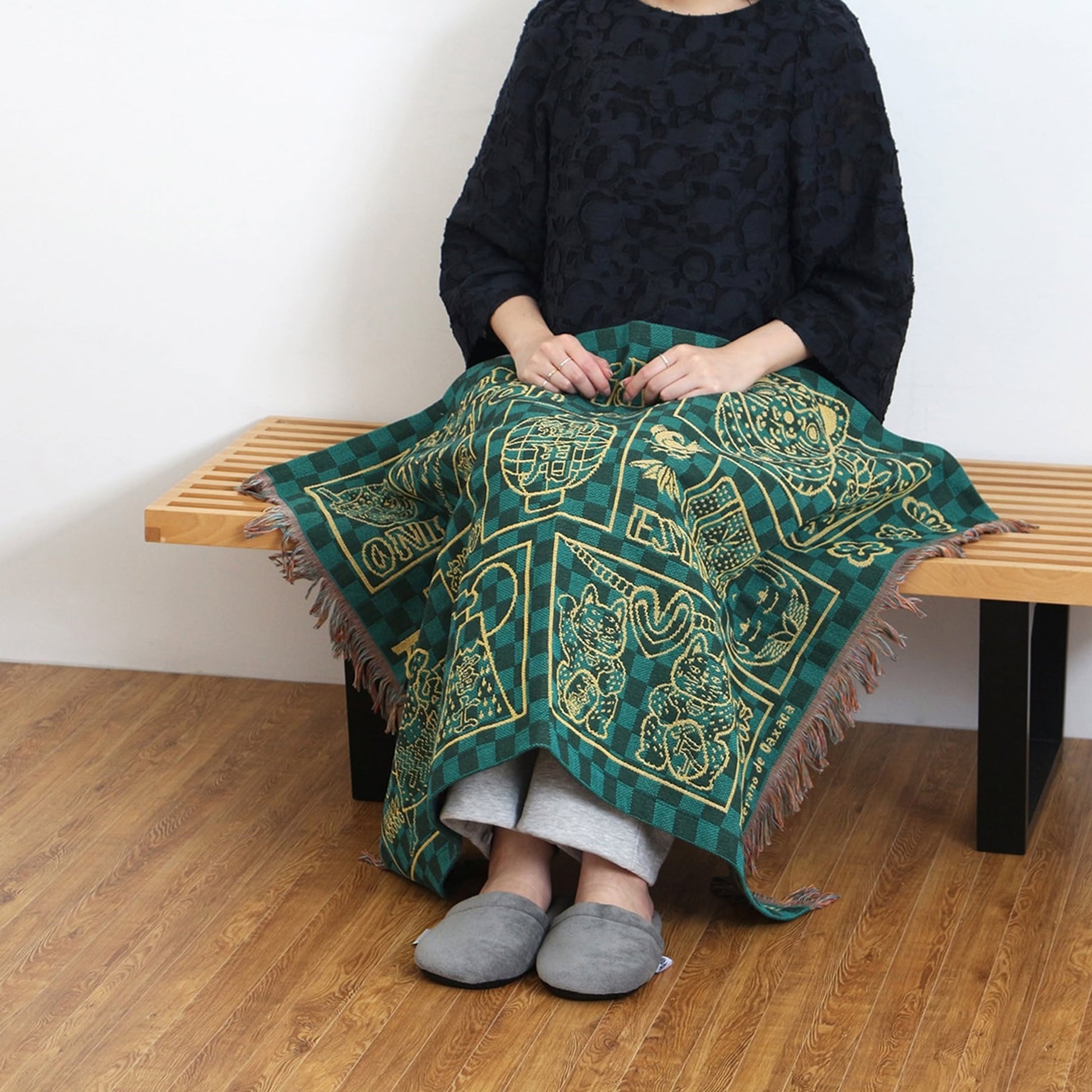 DETAIL Oax Throwket Small +81