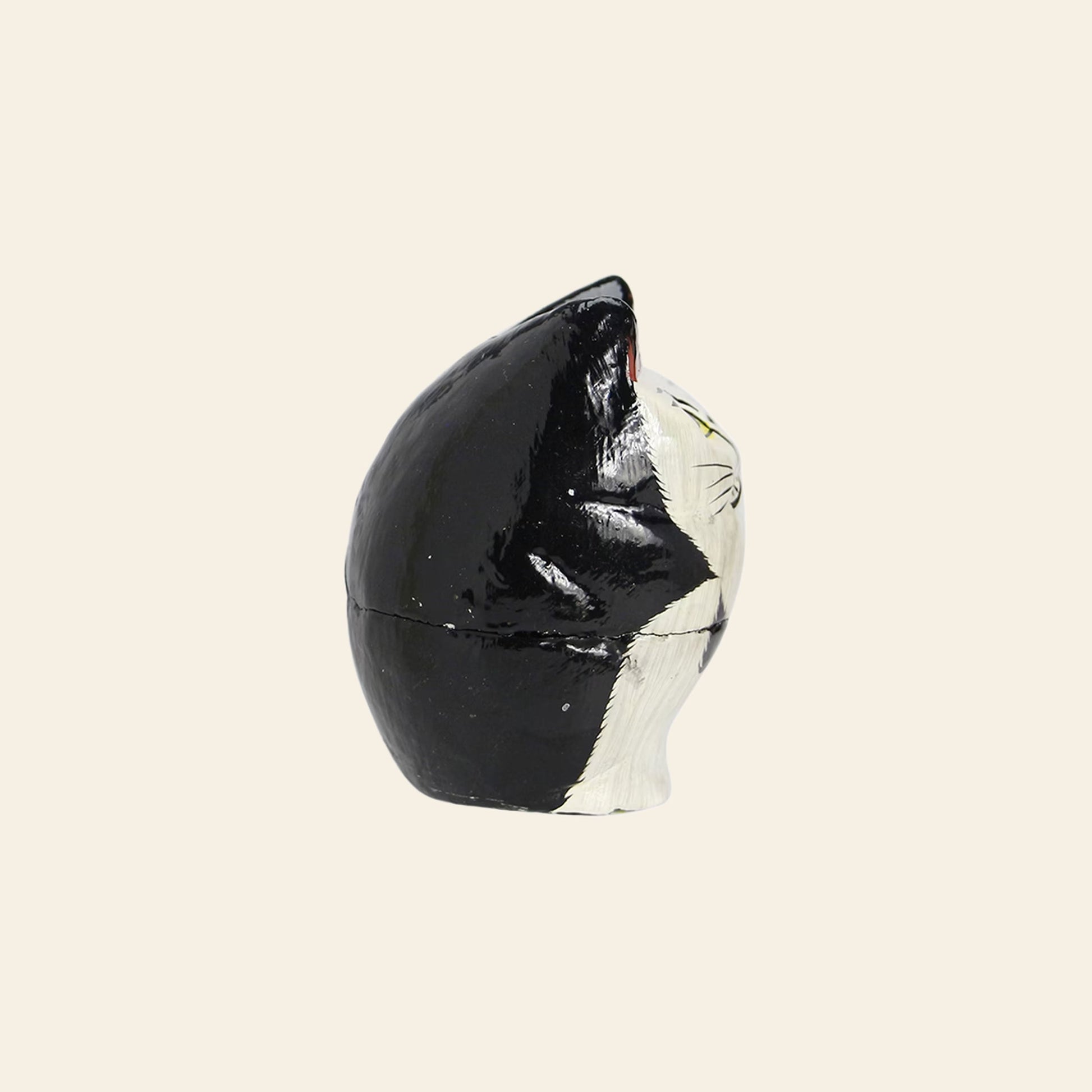 DETAIL Papier Mache Standing Cat Black