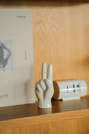 DETAIL Porcelain Hand Peace White