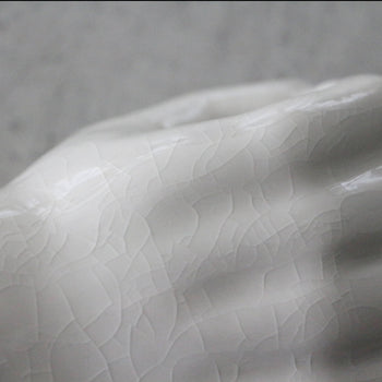 DETAIL Porcelain Hand Peace White