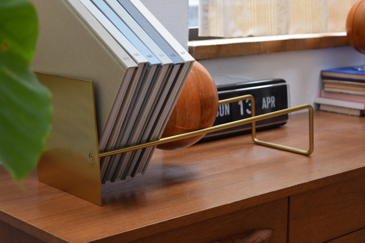 Bookend Examples DETAIL Slope Bookend - Stacked Store