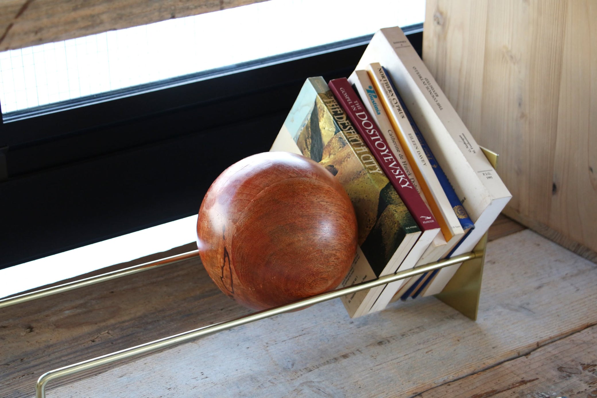 DETAIL Slope Bookend - Stacked Store