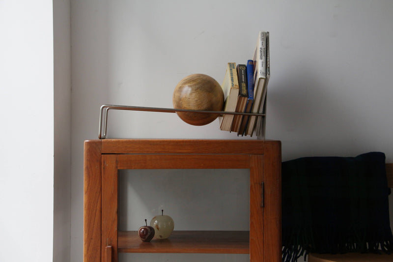 DETAIL Slope Bookend