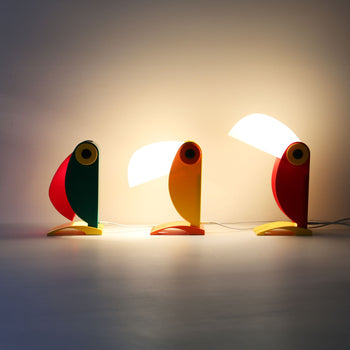 DETAIL Toucan Lamp Red