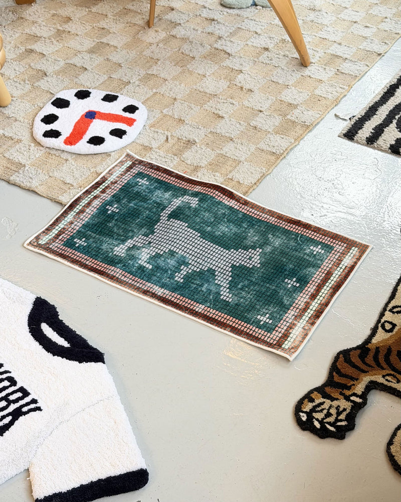DETAIL Walking Cat Washable Rug - Green