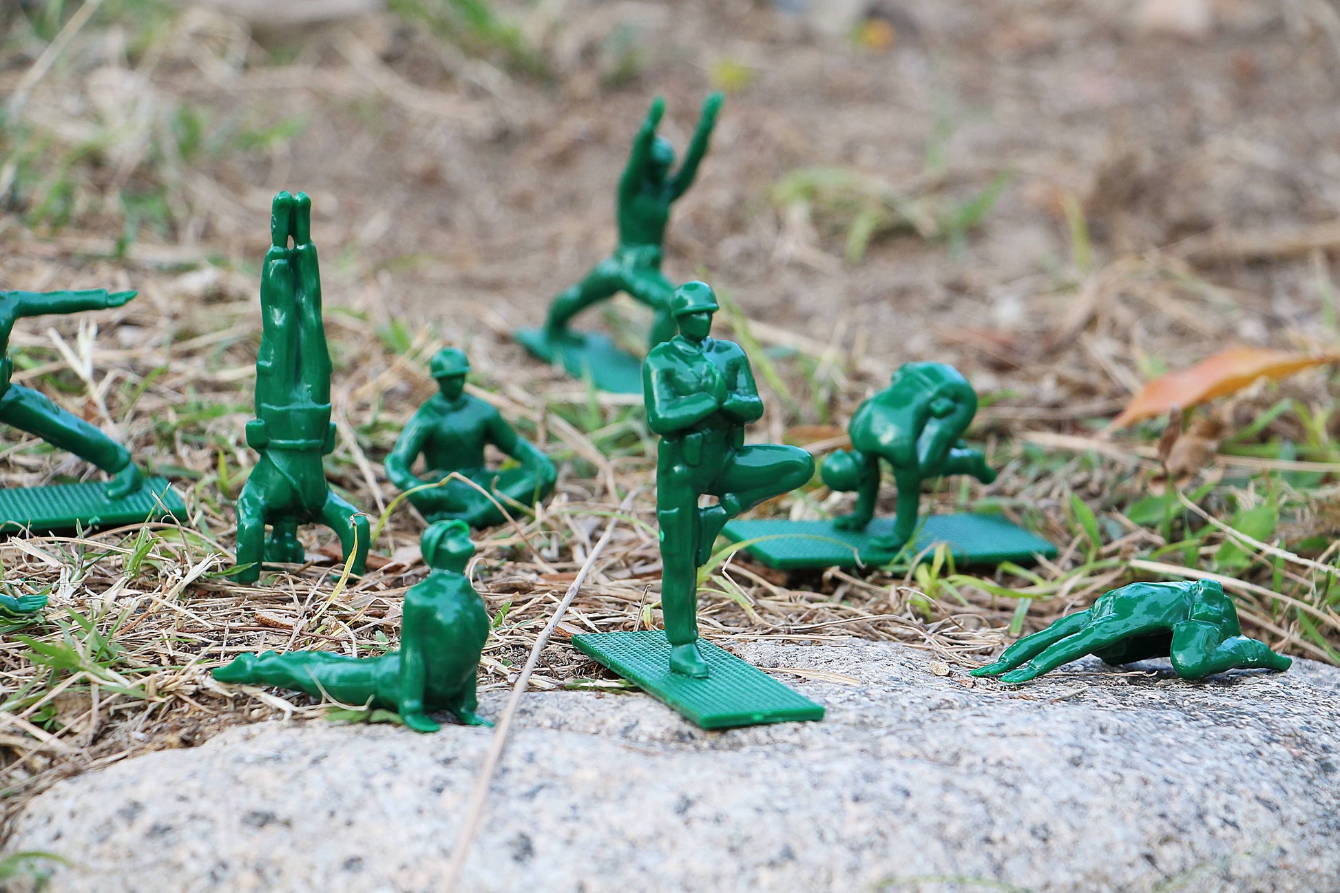 DETAIL Yoga Joes 9 Figures Green