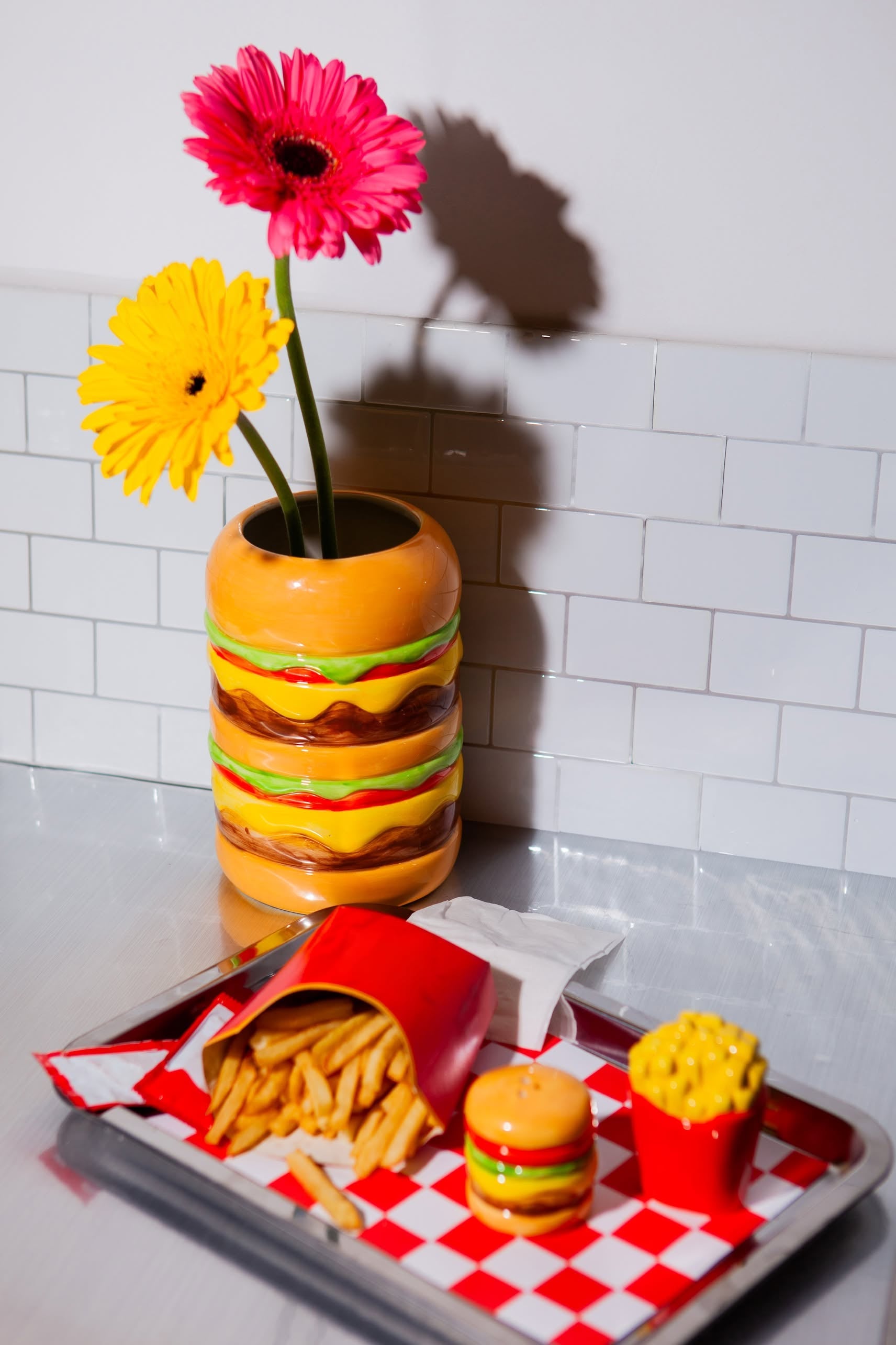 DOIY Fast Food Fries & Burger Salt & Pepper Set Multicolour