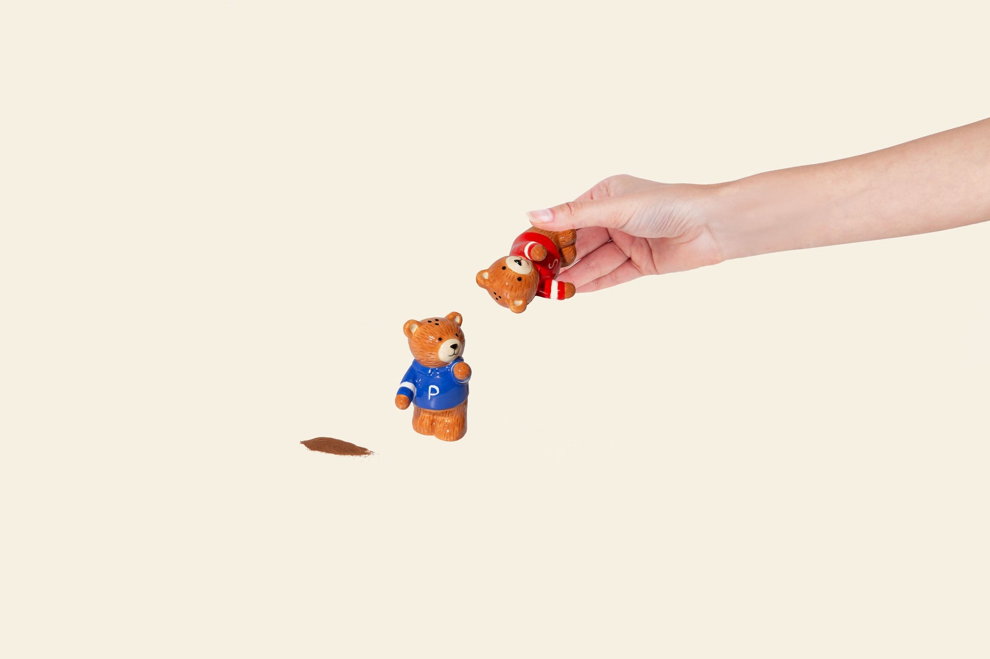 DOIY Teddy Salt & Pepper Set