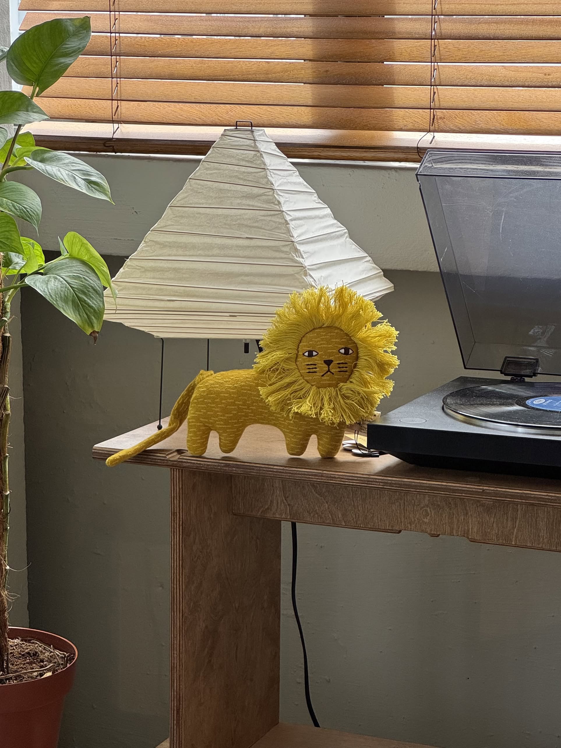 Donna Wilson Wee One - Ronnie Lion