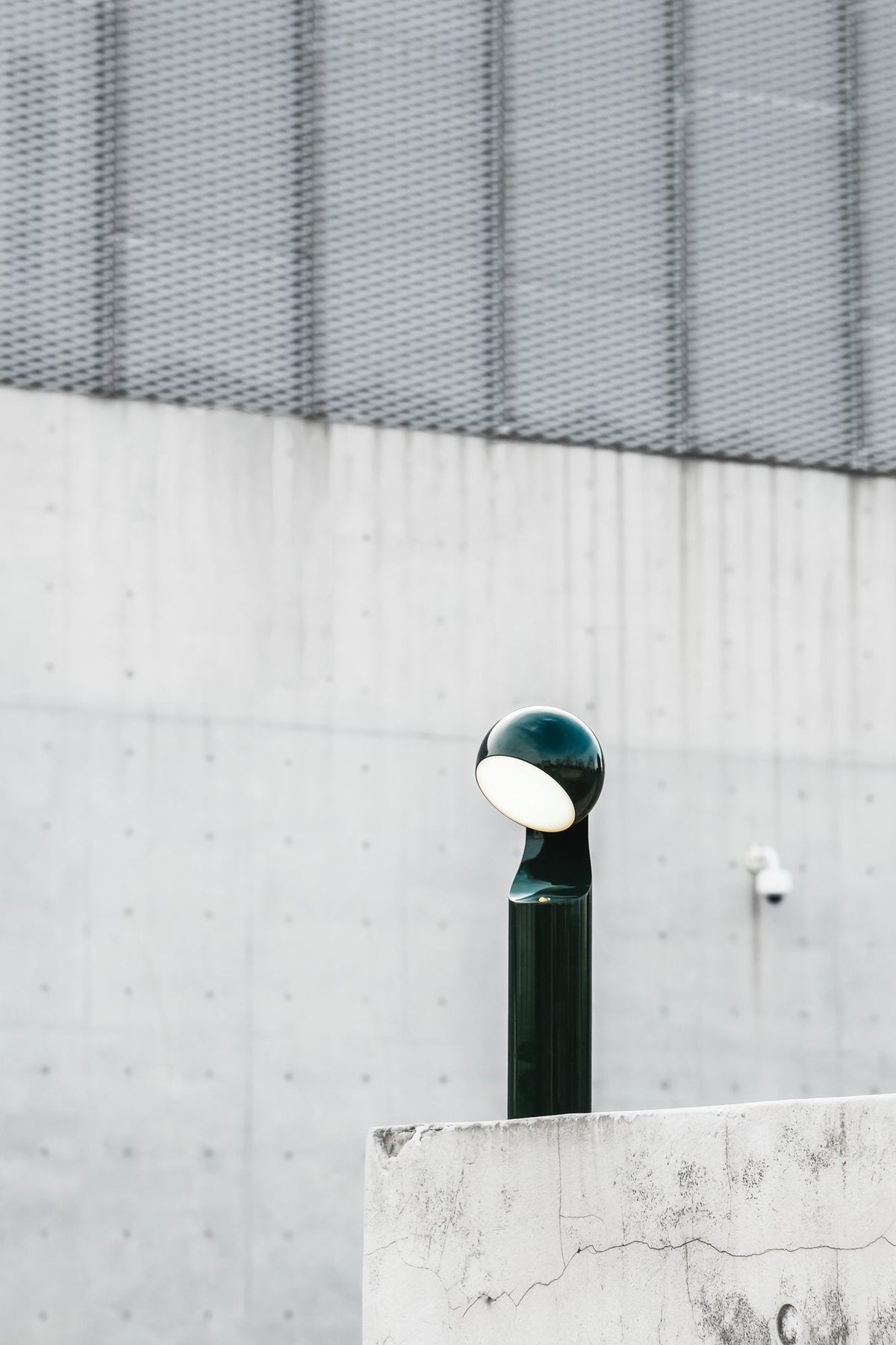 Fine Lumens MONO Portable Reading Lamp Forest Green