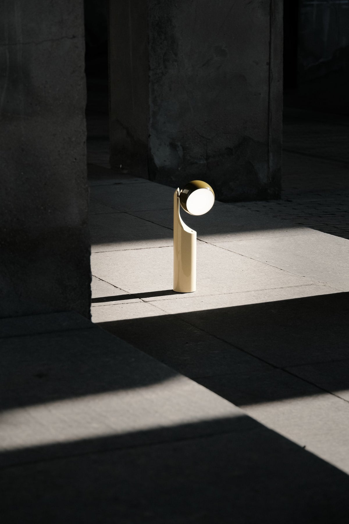 Fine Lumens MONO Portable Reading Lamp Verde Olive/Natural Yellow