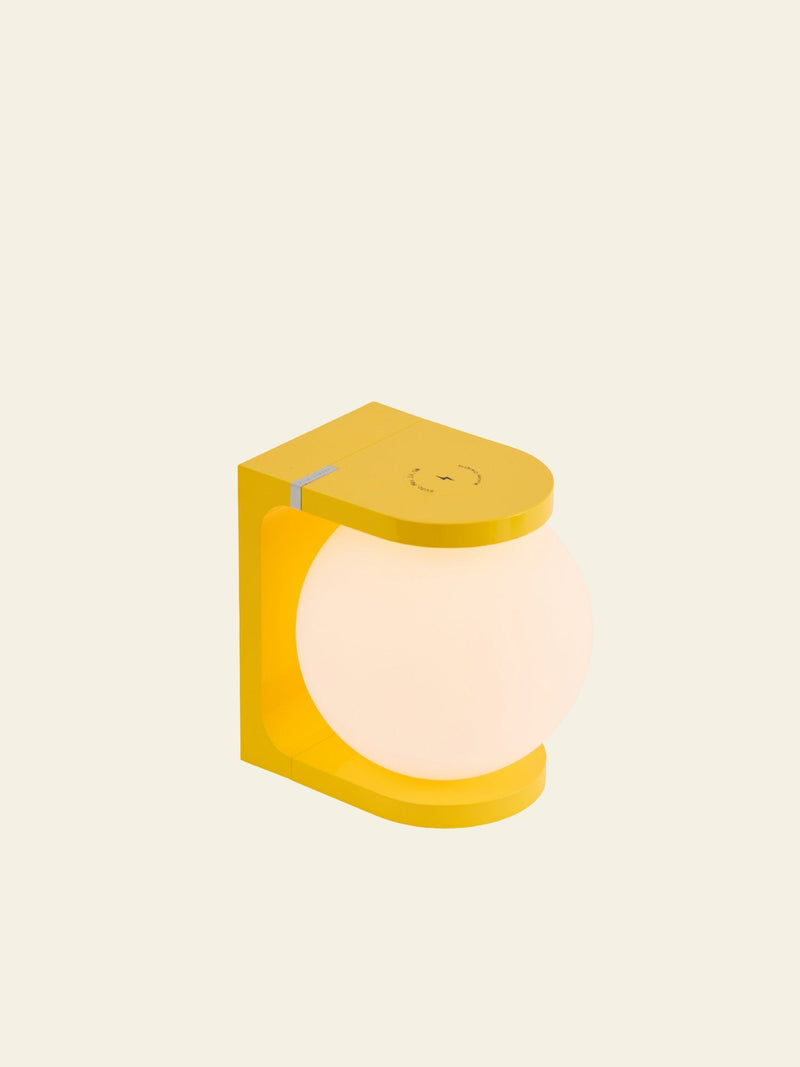 Fine Lumens PLAT MAX Table Lamp